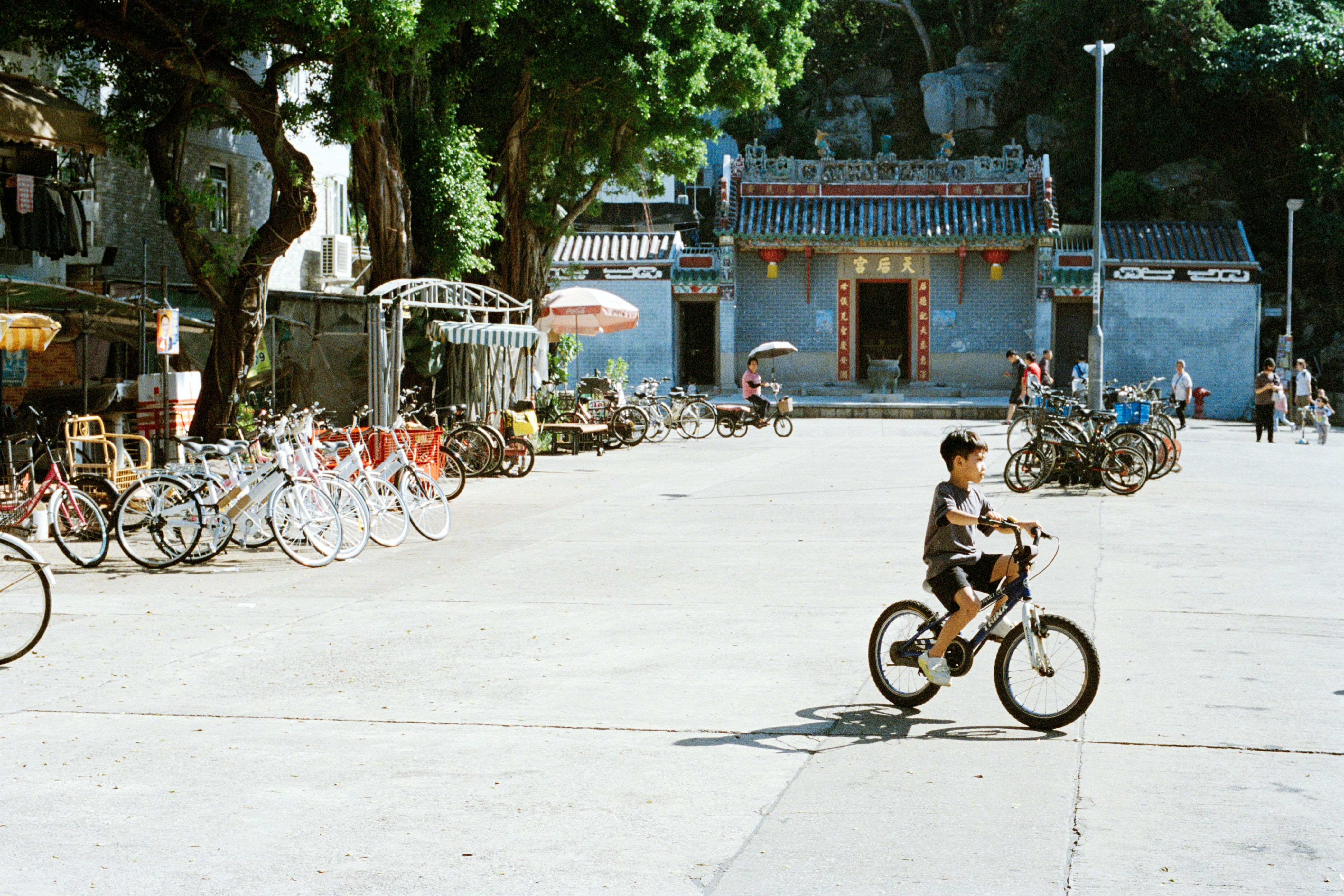 Photo by zhenyao_photo