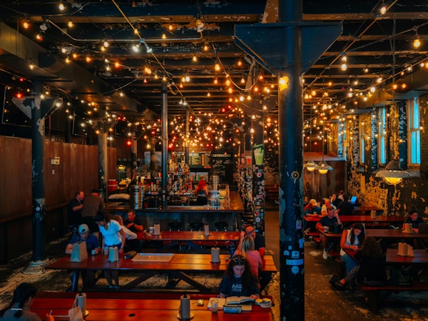 Applebee's casual dining atmosphere