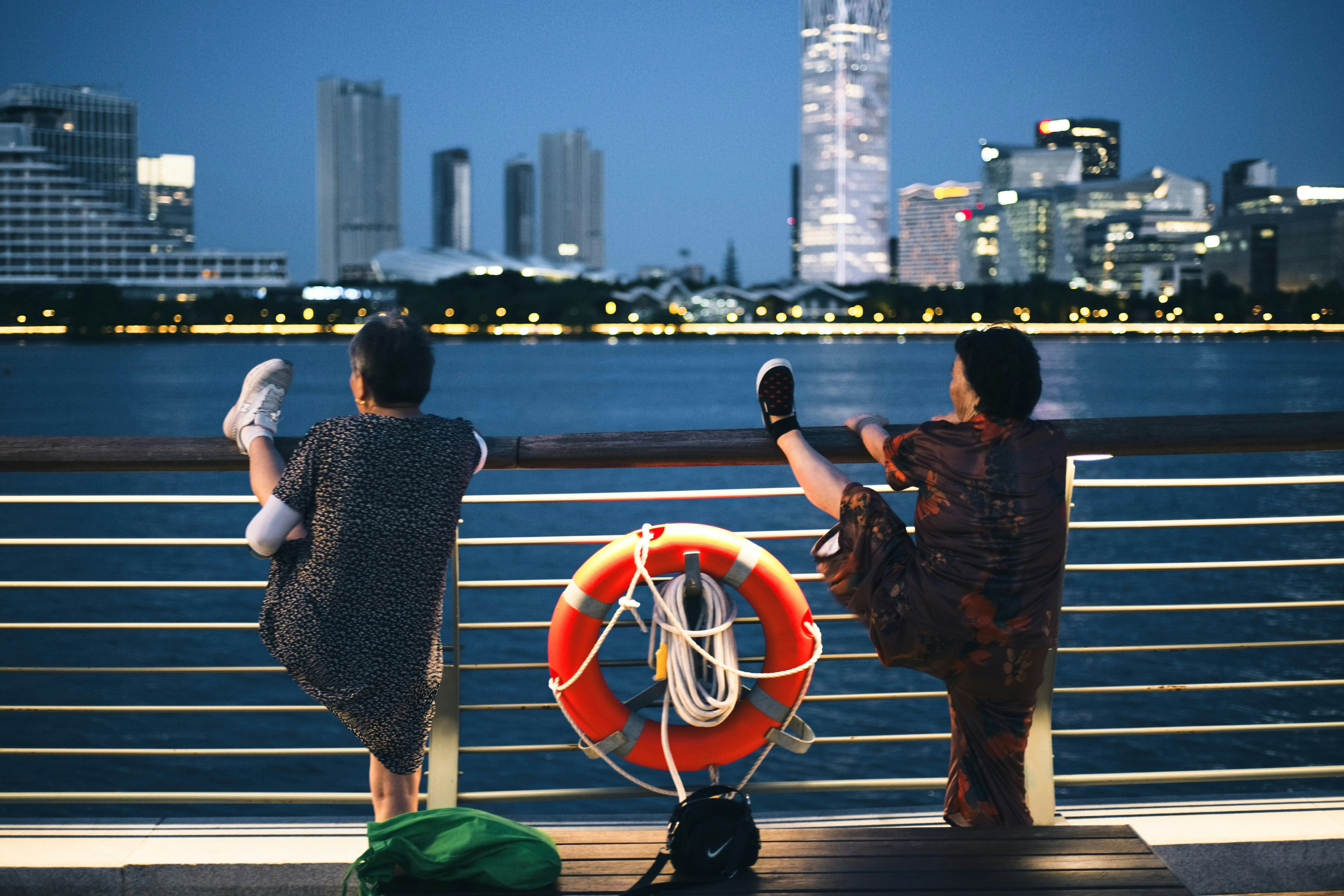 40대에 '이것' 안 챙기면 60대에 걷지도 못합니다 (지금 당장 확인하세요) 관련 이미지