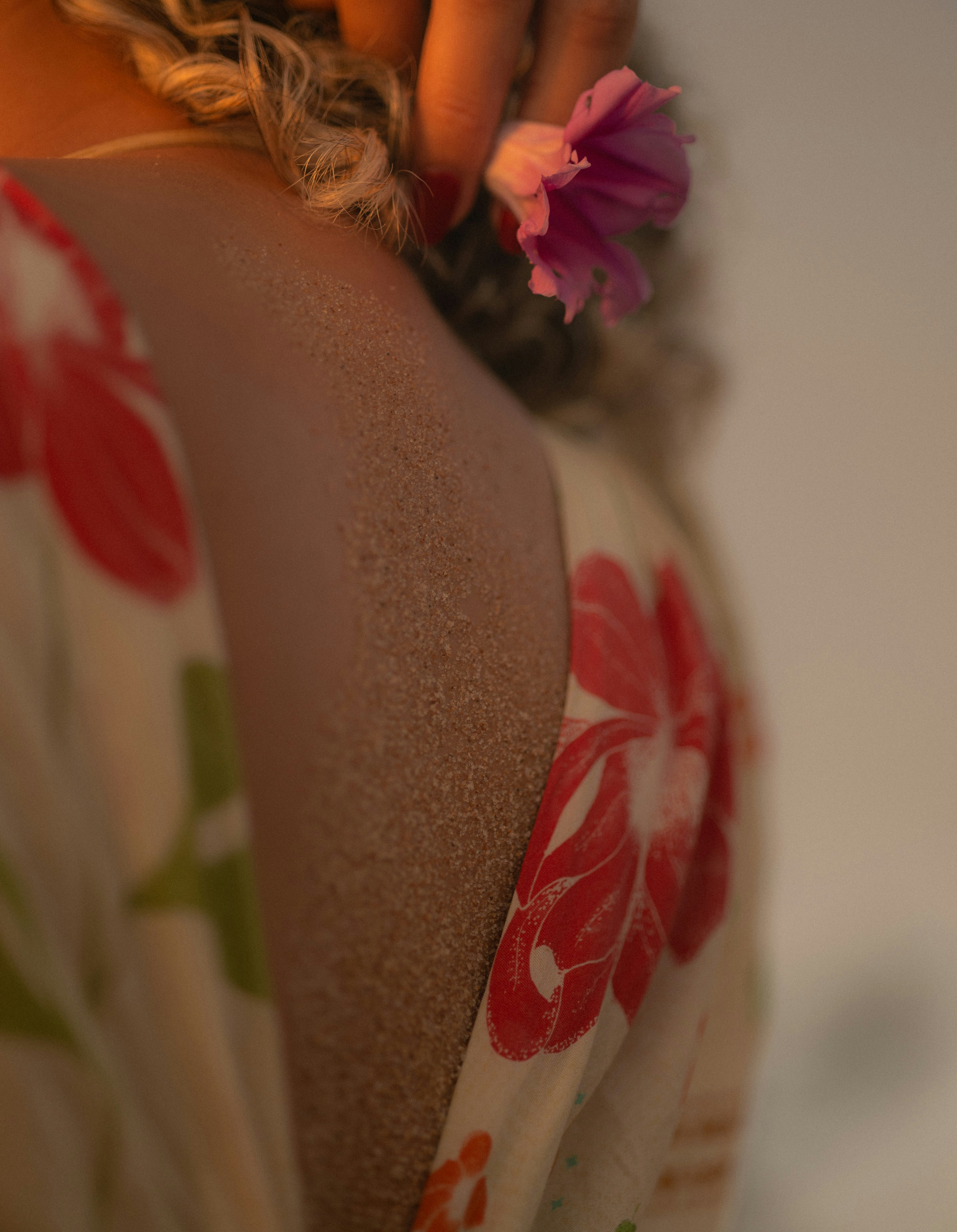 soft focus skin texture, wallpaper, Acne-Safe Makeup for Photoshoots: Look Flawless 3