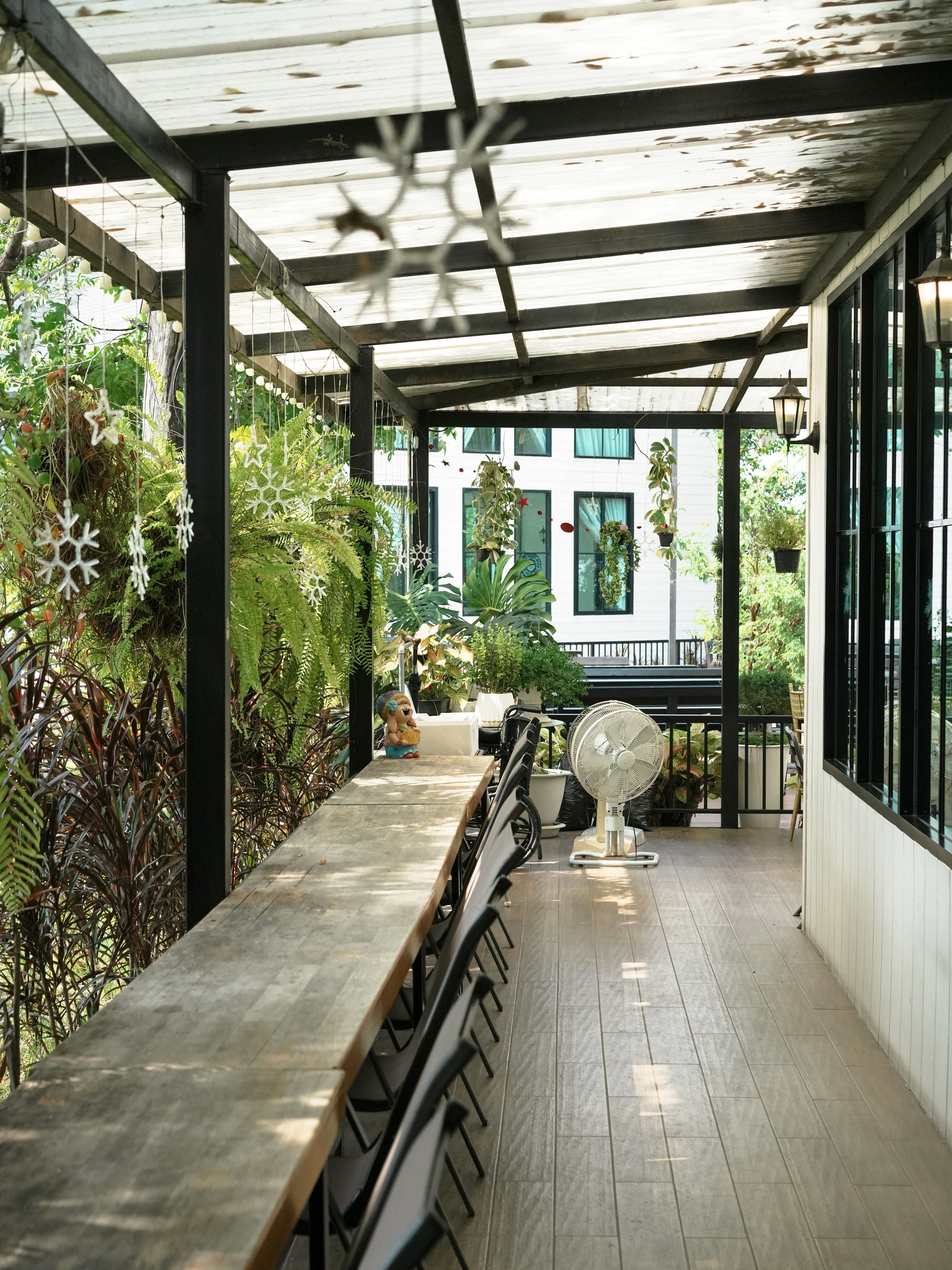 Photo by maxinehuluwa