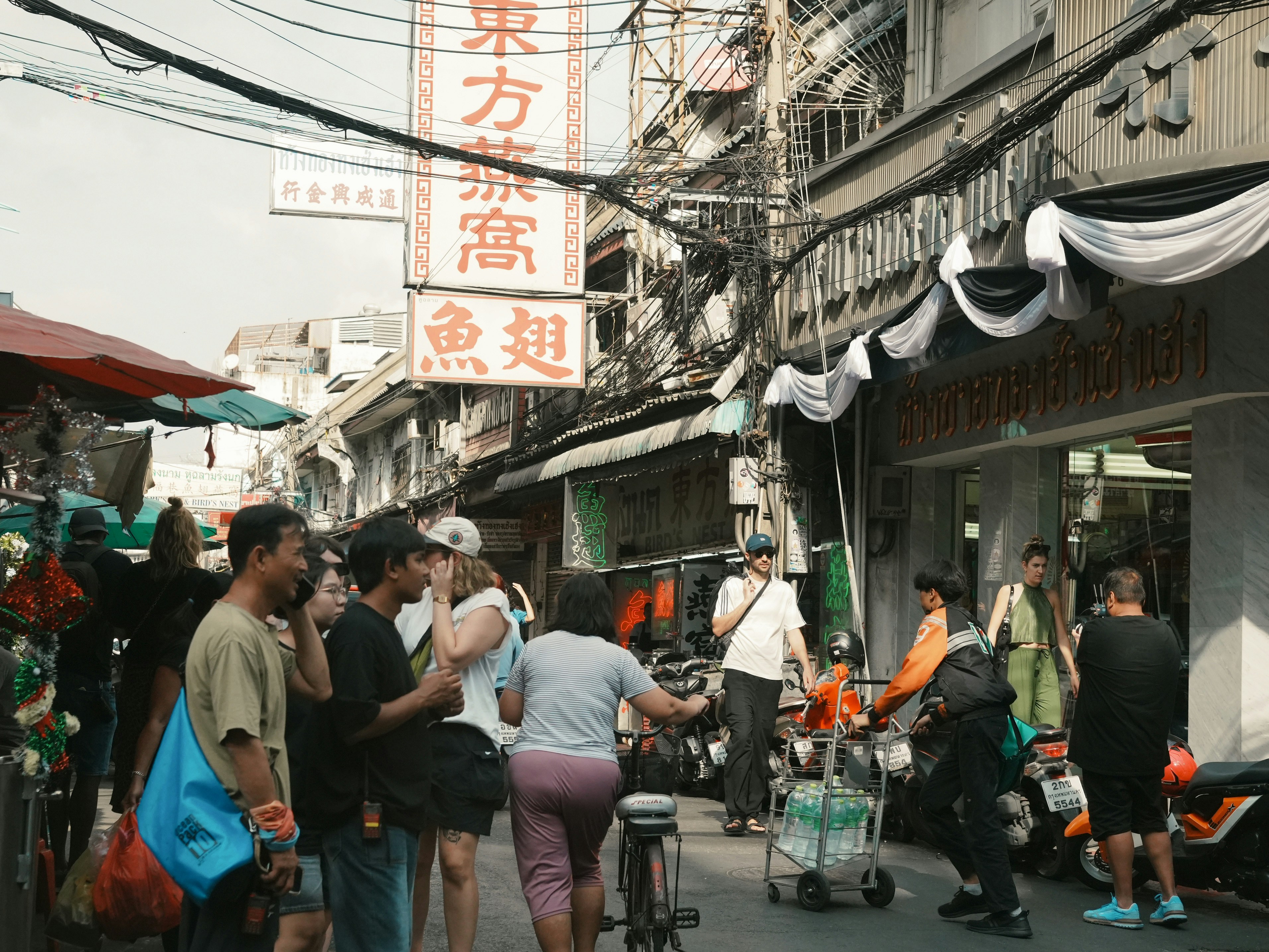 Photo by maxinehuluwa