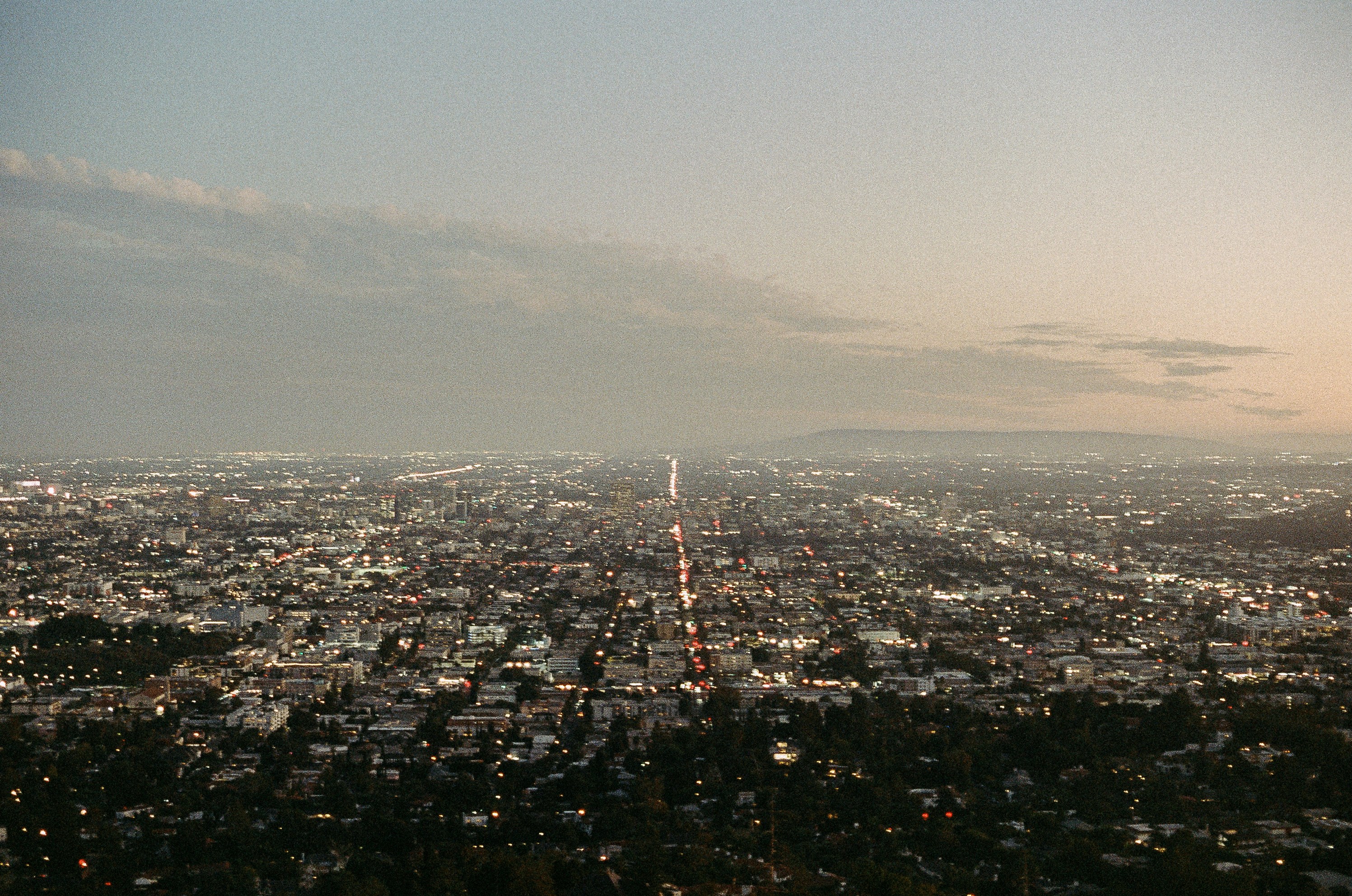 Revealing the Happiness: An Initiate's Experience at Contemporary Church Religious Gatherings