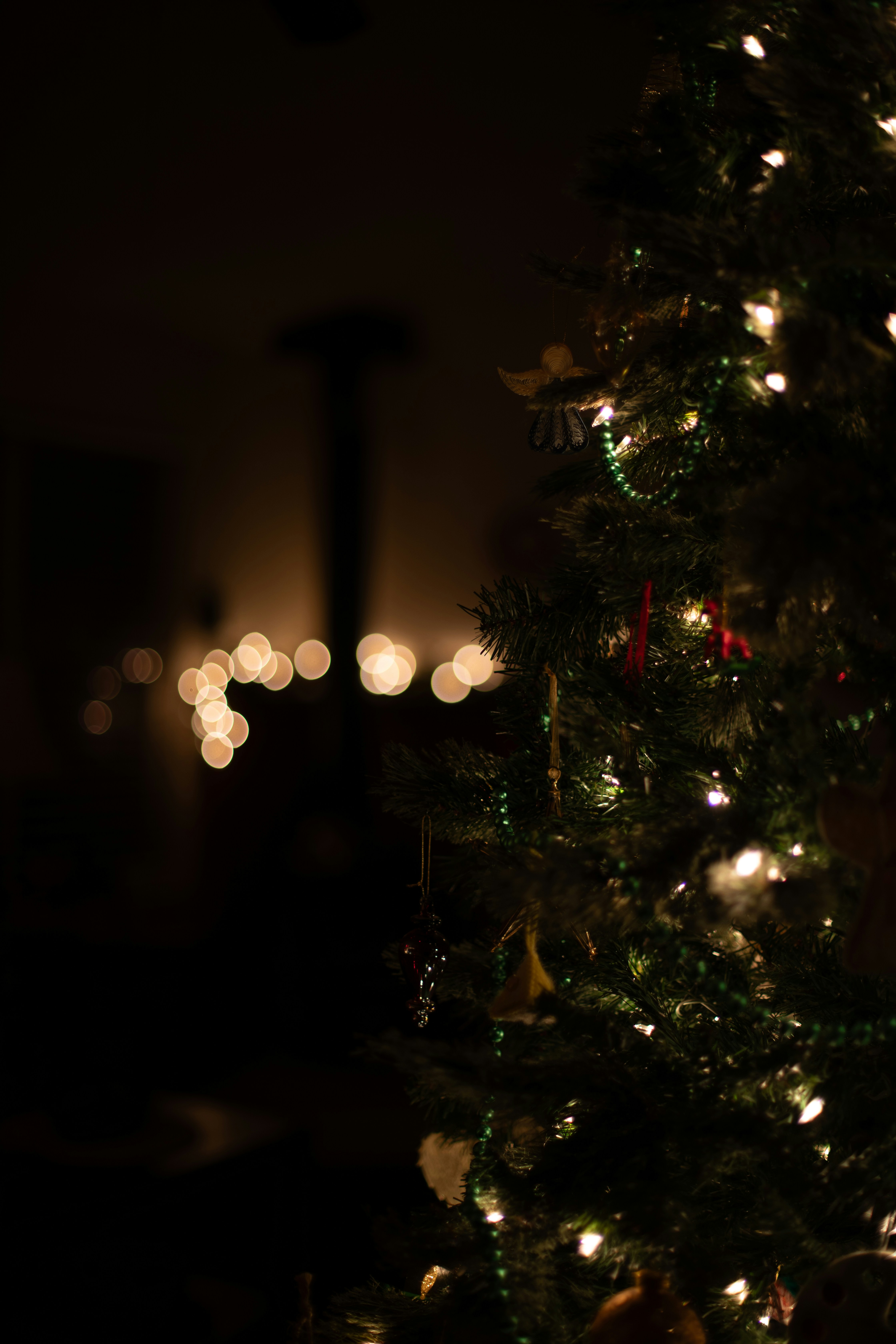 Decorated christmas tree with warm, glowing lights