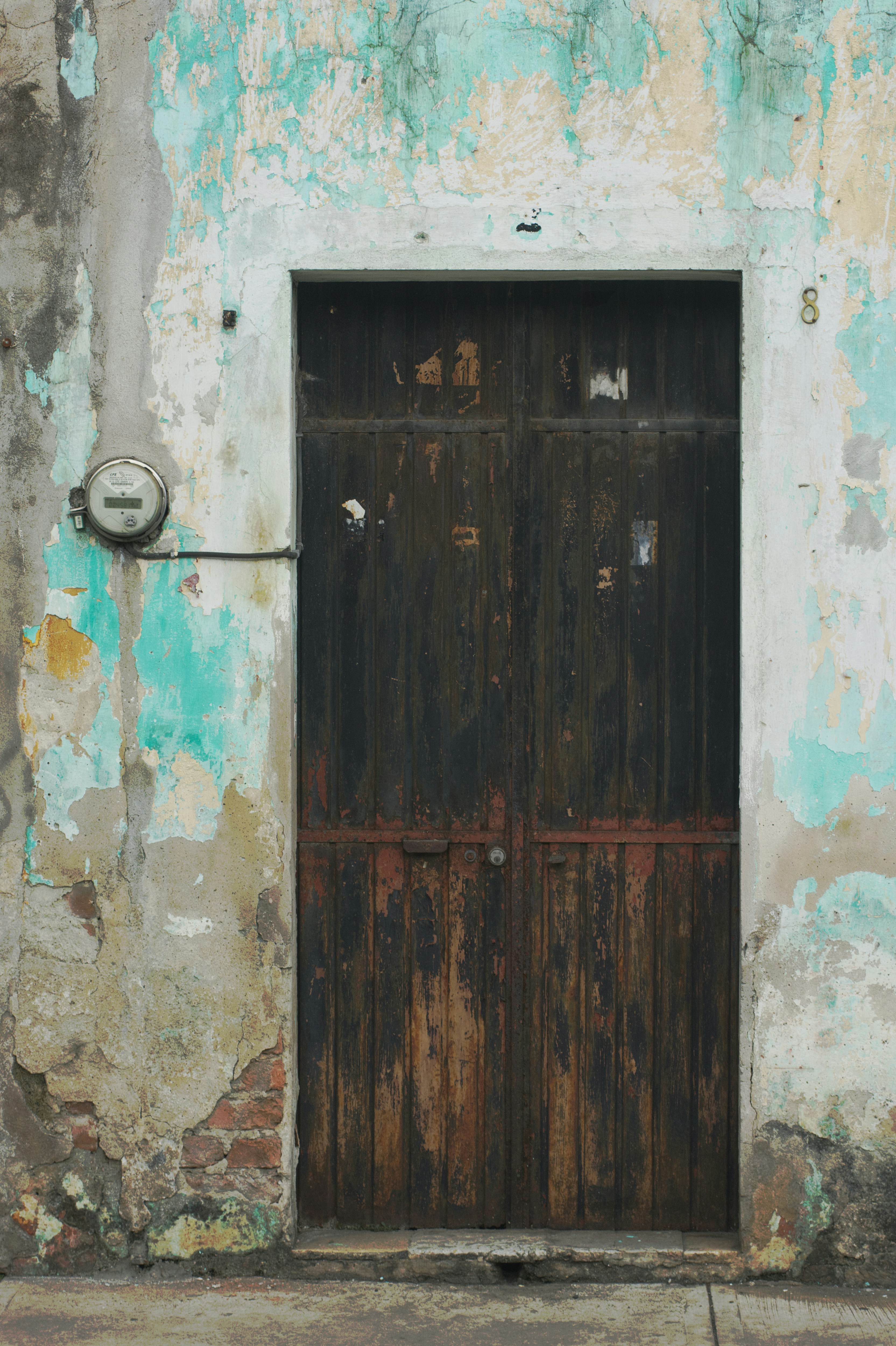 colorful entryway wallpaper, wallpaper, Eclectic Entryway Color Schemes: Welcoming Style 6