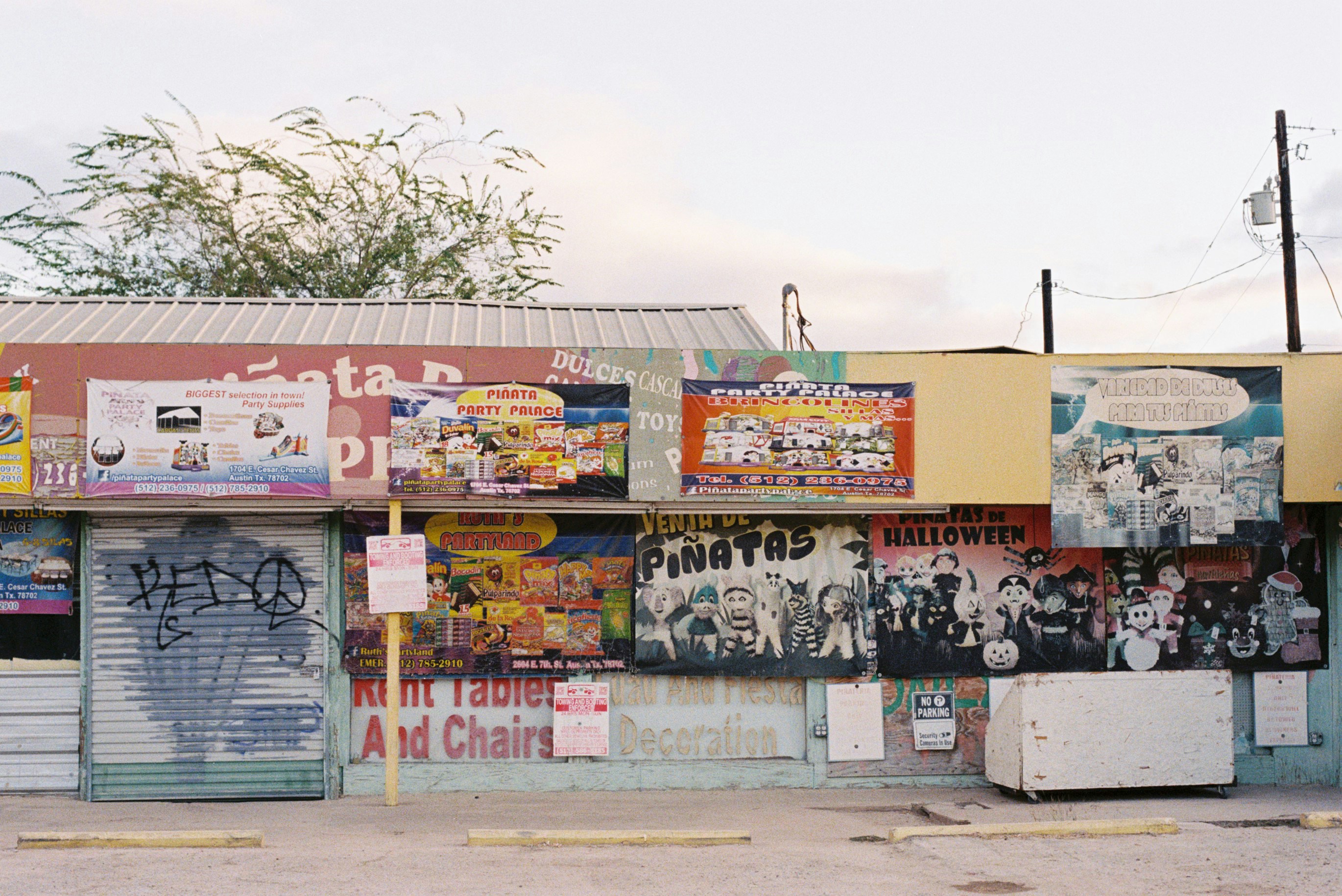 Lynny's Brings Retro Diner Charm and Exceptional Biscuits to East 12th Street