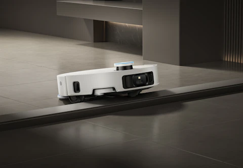 Robot laveur de sols sur parquet
