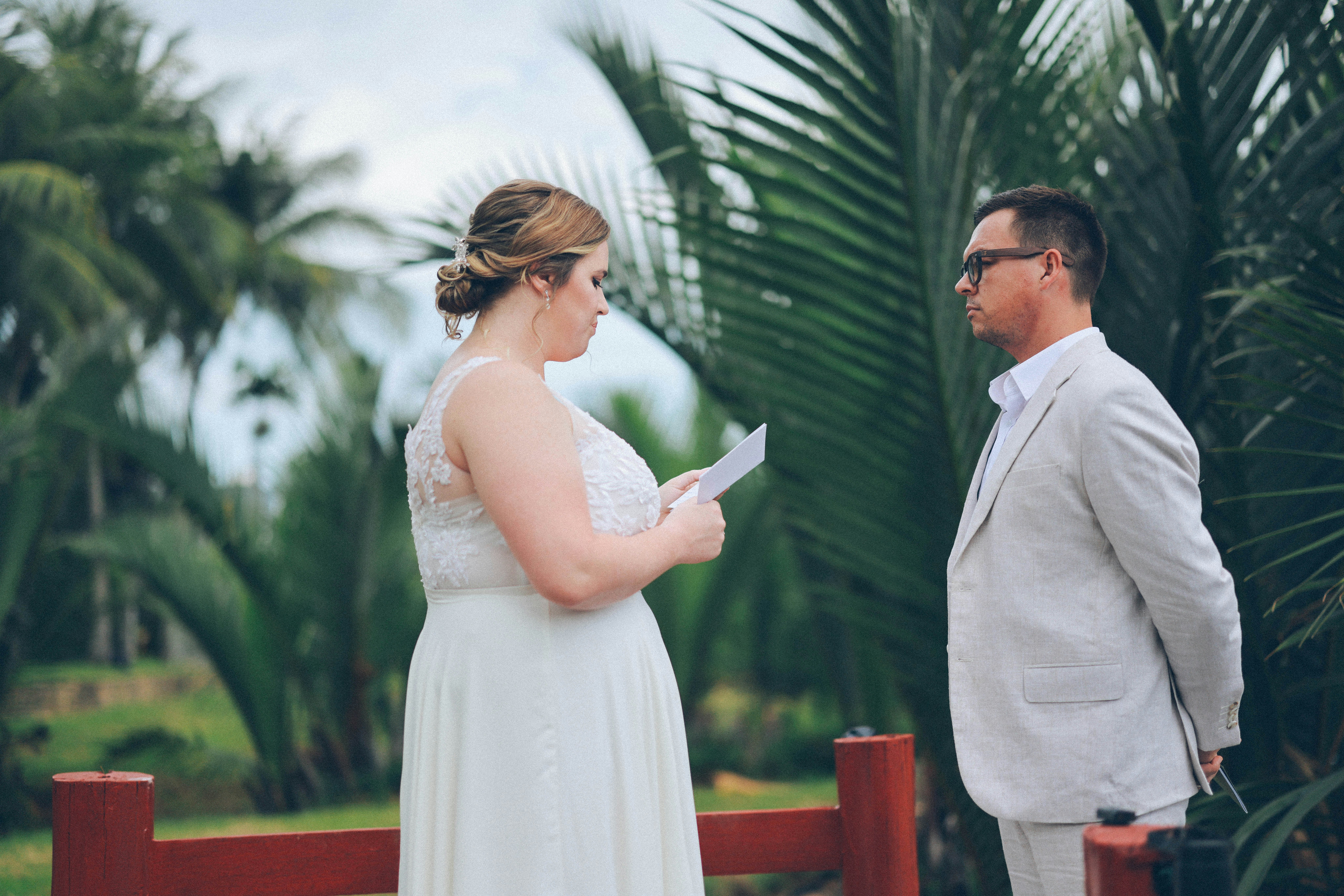 wedding dress shopping timeline