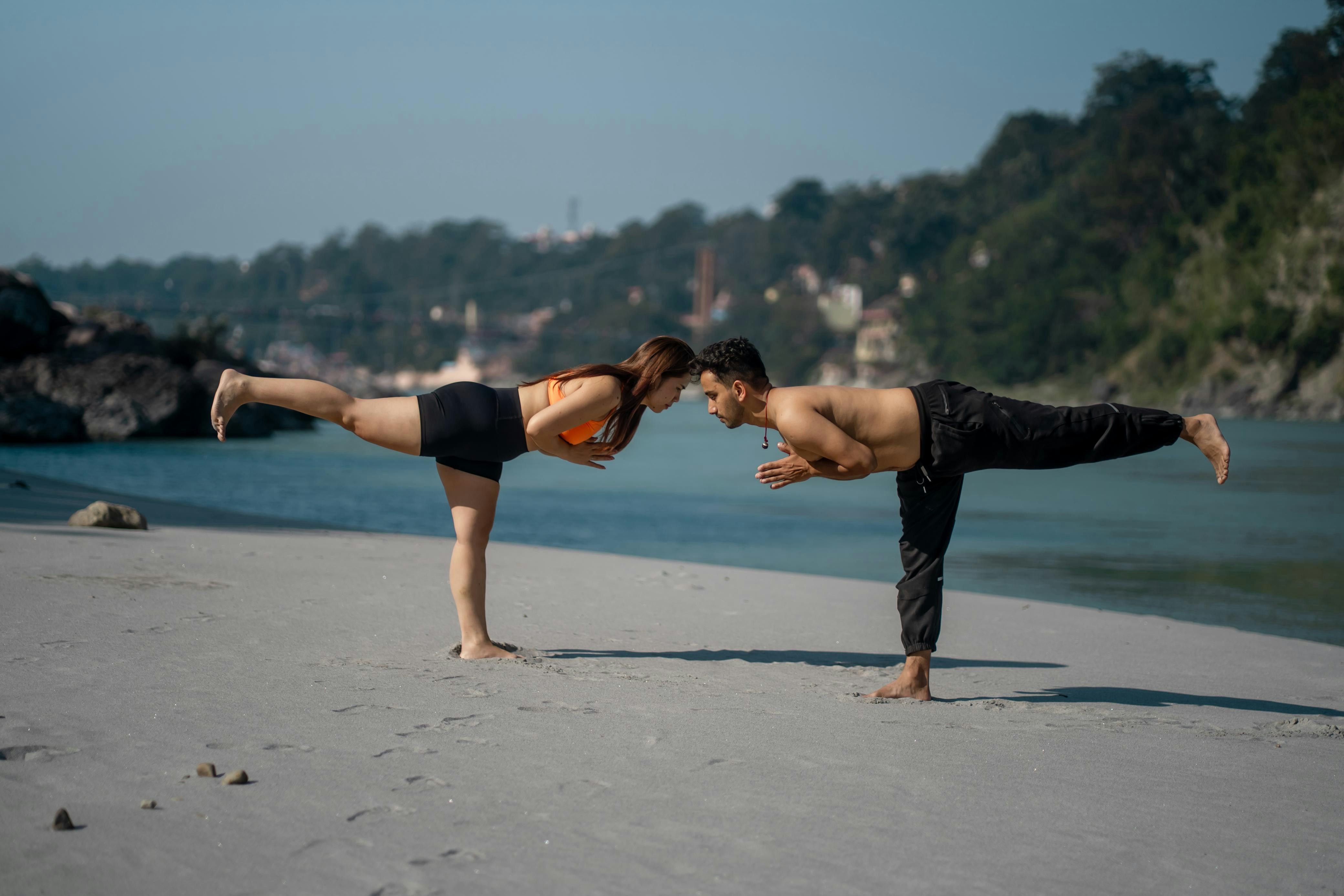 Yoga para el Equilibrio Trabajo-Vida: Clave en el Trabajo Remoto