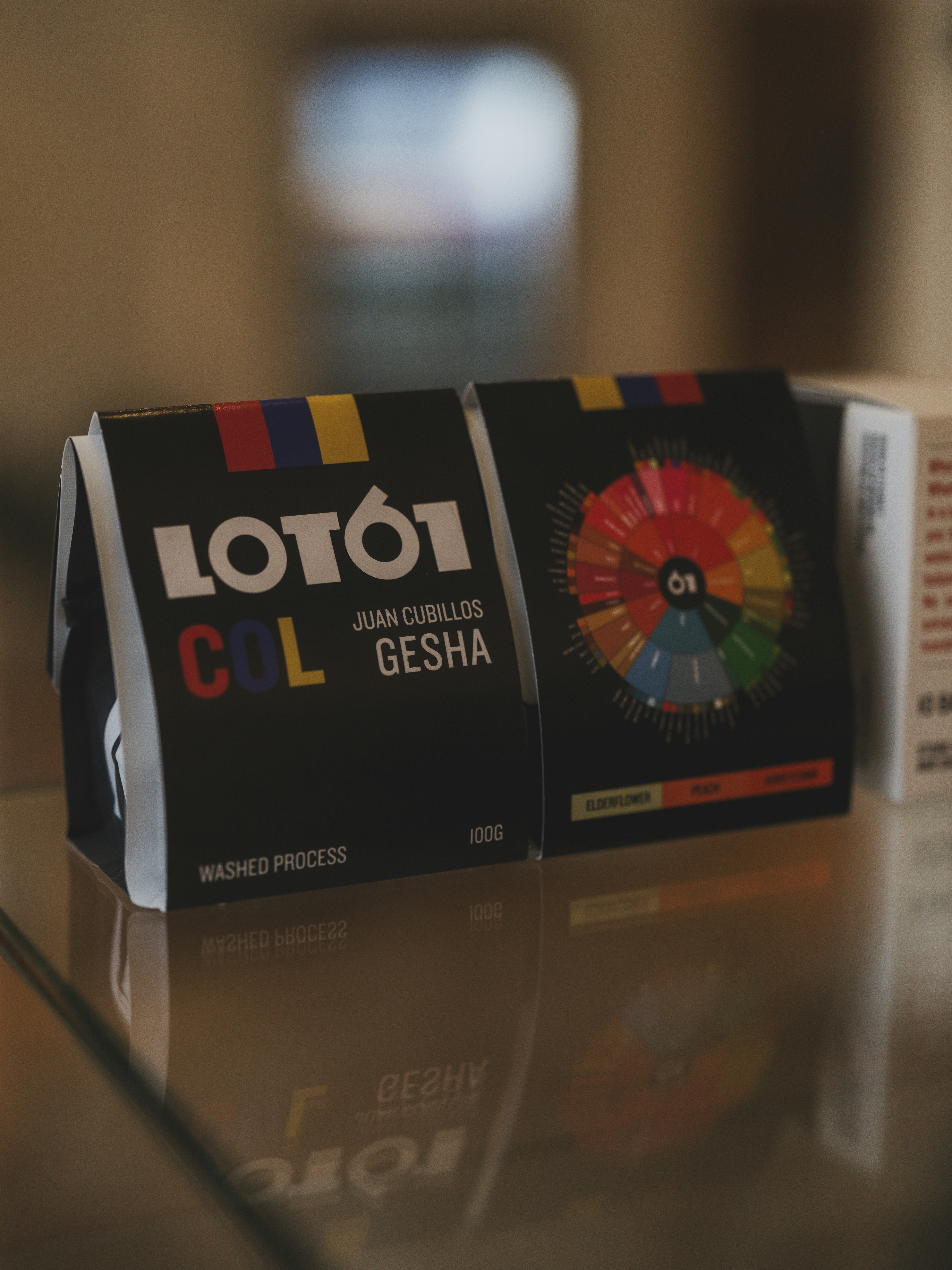 Two bags of lotó1 col gesha coffee