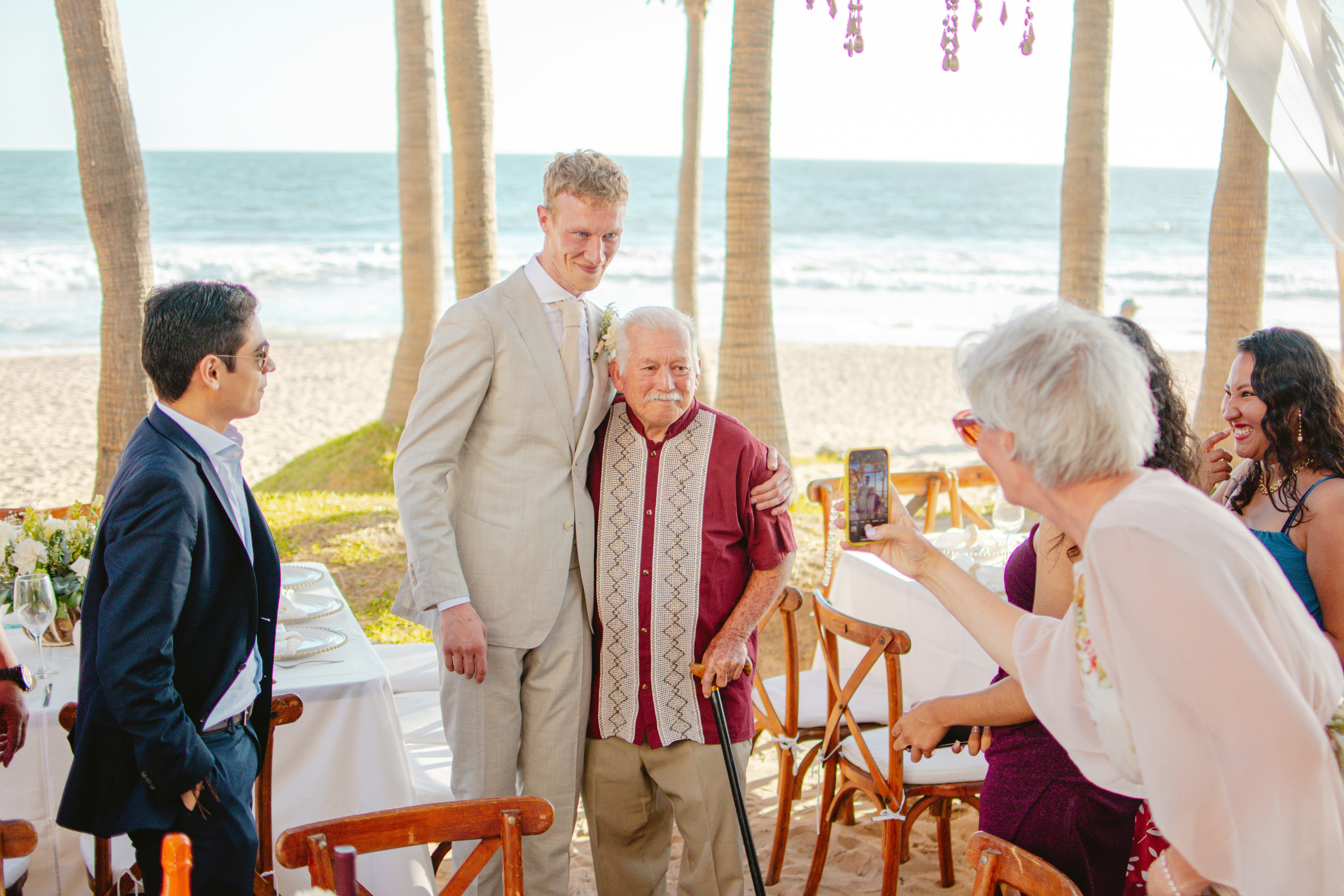 The New Social Shore: Why the Most Exclusive Beach Clubs Are Fostering Genuine Human Connection