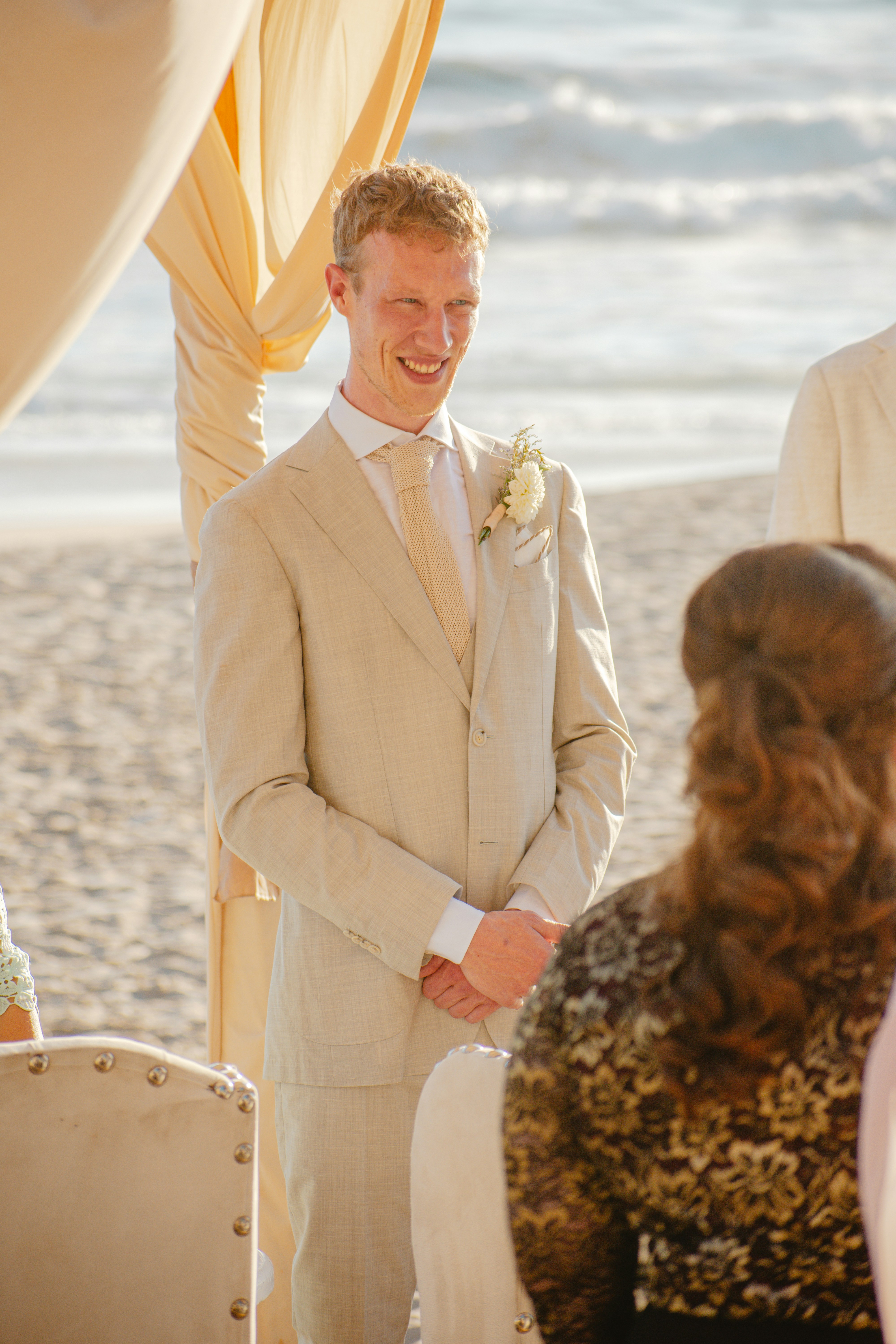 linen suit beach wedding, wallpaper, Beach Wedding Tuxedo: Non-Traditional Style Guide for Grooms 6