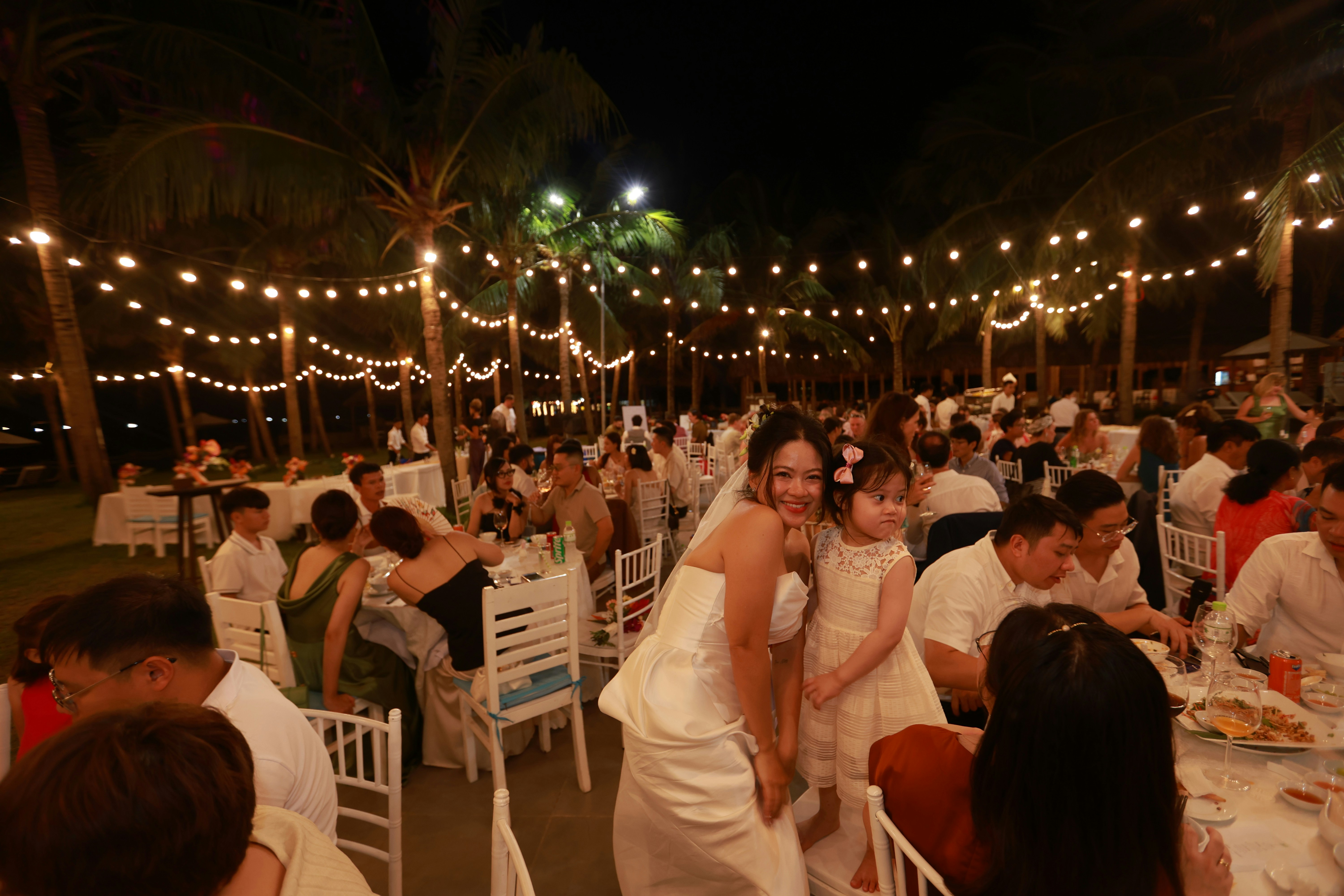 outdoor wedding reception, wallpaper, Backyard Wedding: Host a Beautiful Celebration for Less 3