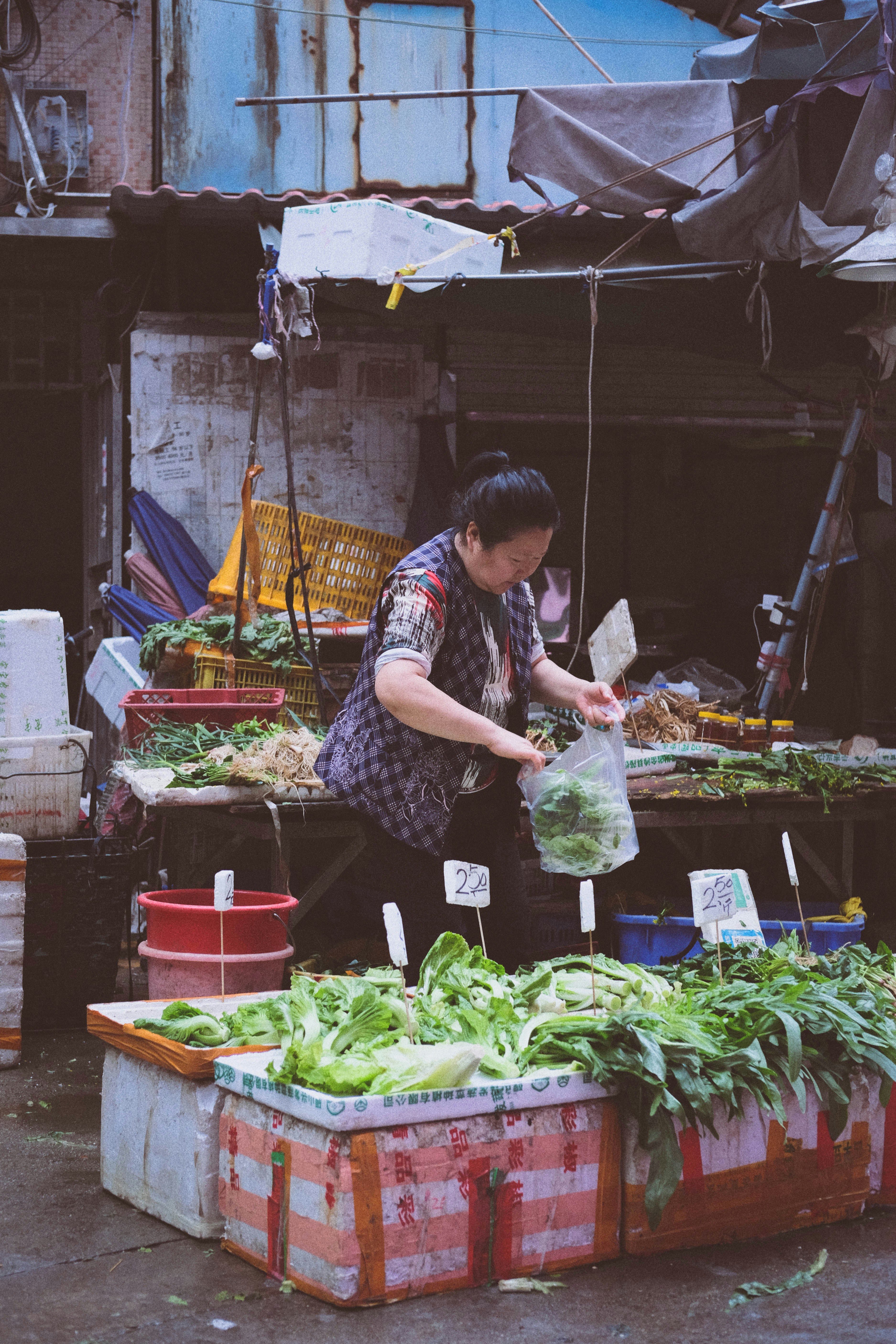 Market Stall Playbook 2026: Portable Power, Micro‑Events and Quick‑Commerce Tactics for UK Bargain Sellers