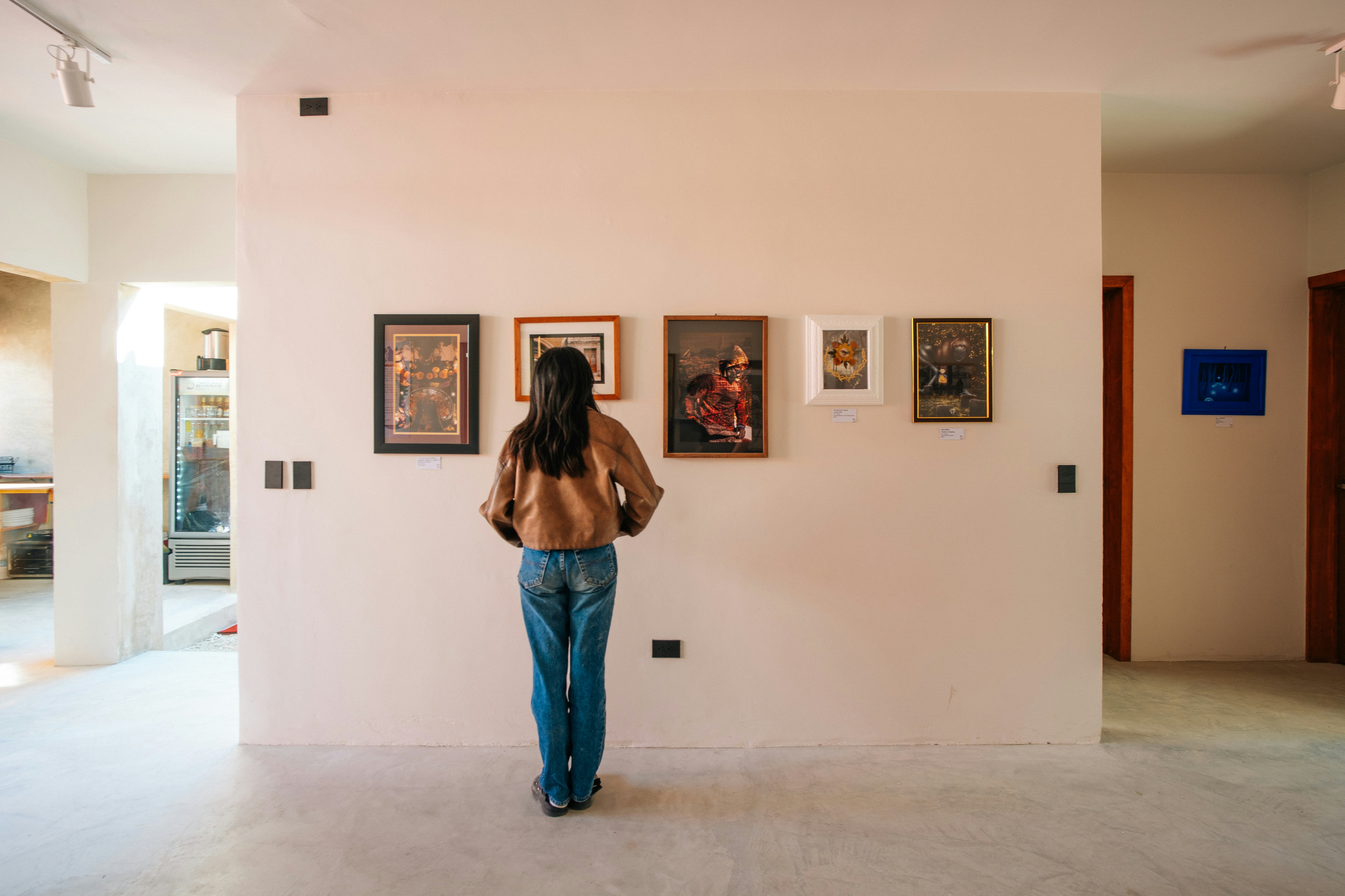 Ellas crean, femenino plural