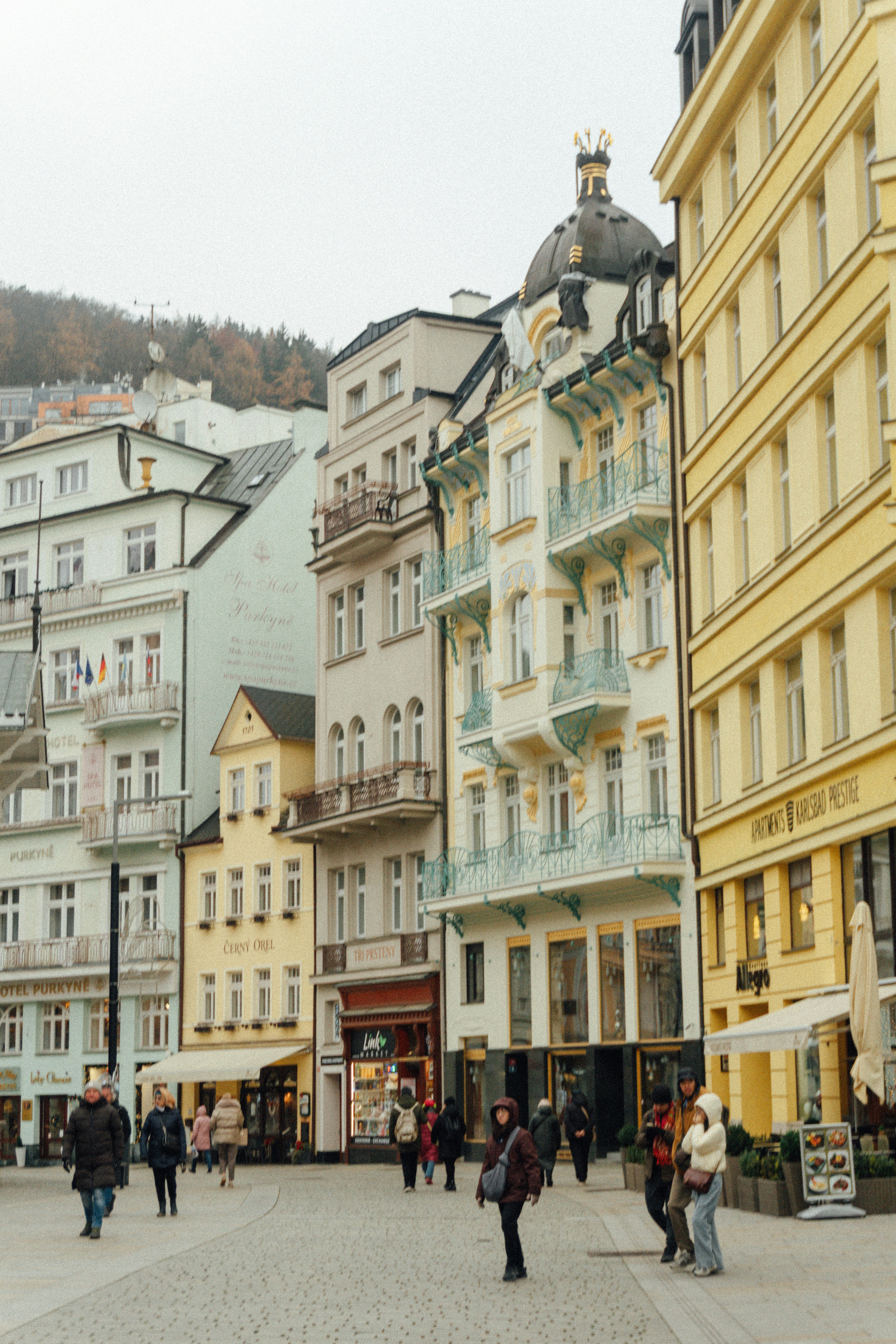 Photo by raymondpetrik