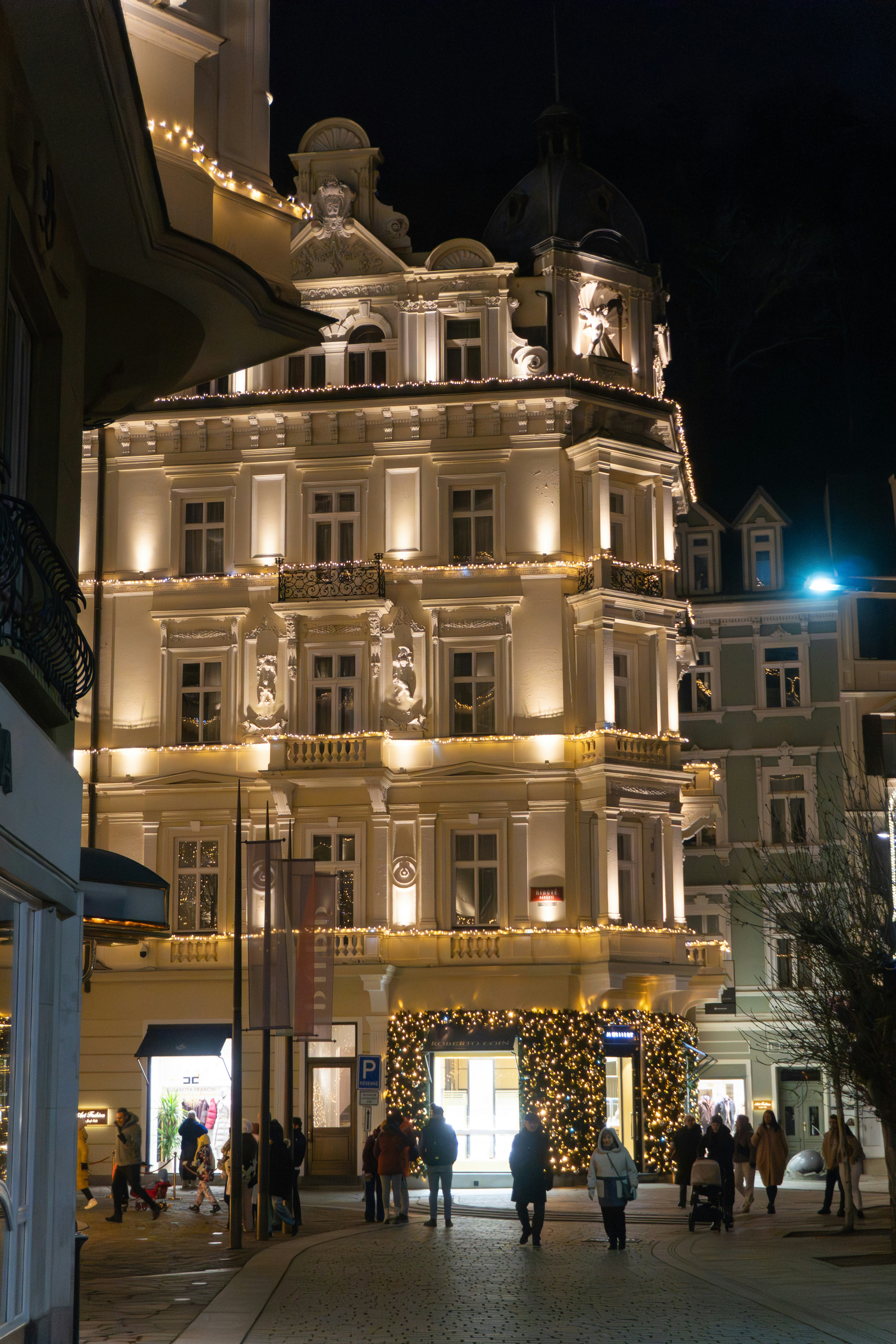 Photo by raymondpetrik