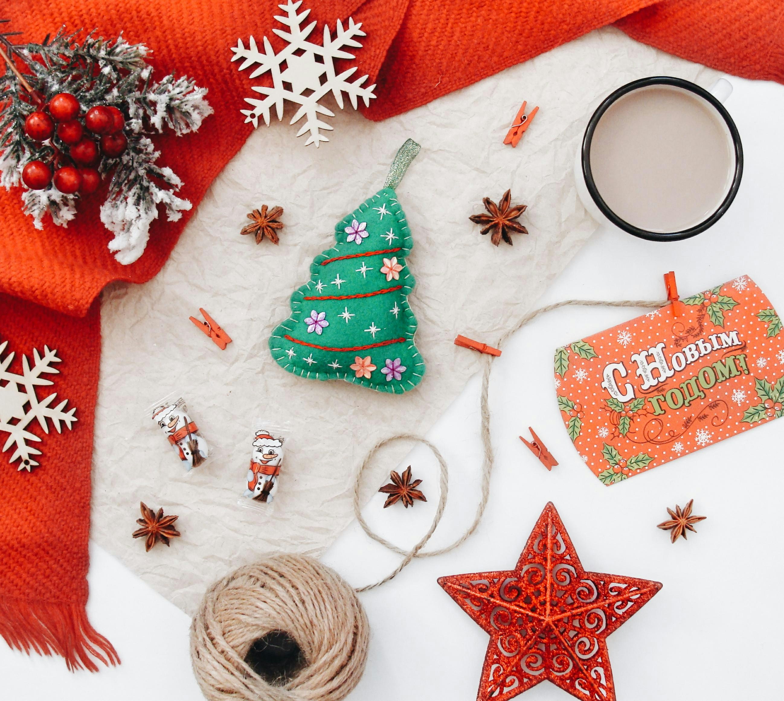 christmas felt crafts, wallpaper, Felt Christmas Crafts for Adults: Festive Ideas 3