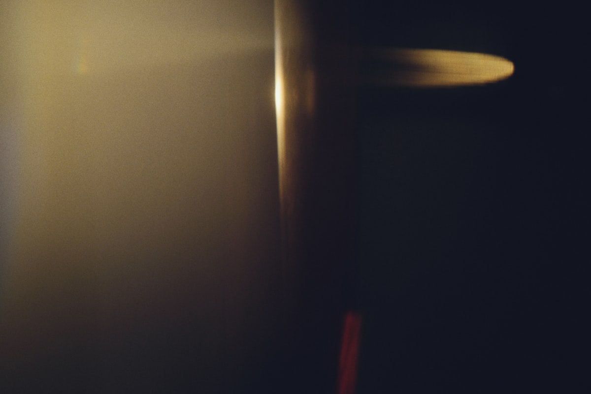 La ssatisfacción dispara dos dígitos y el mercado despierta — pero la pregunta que nadie hace es la que importa