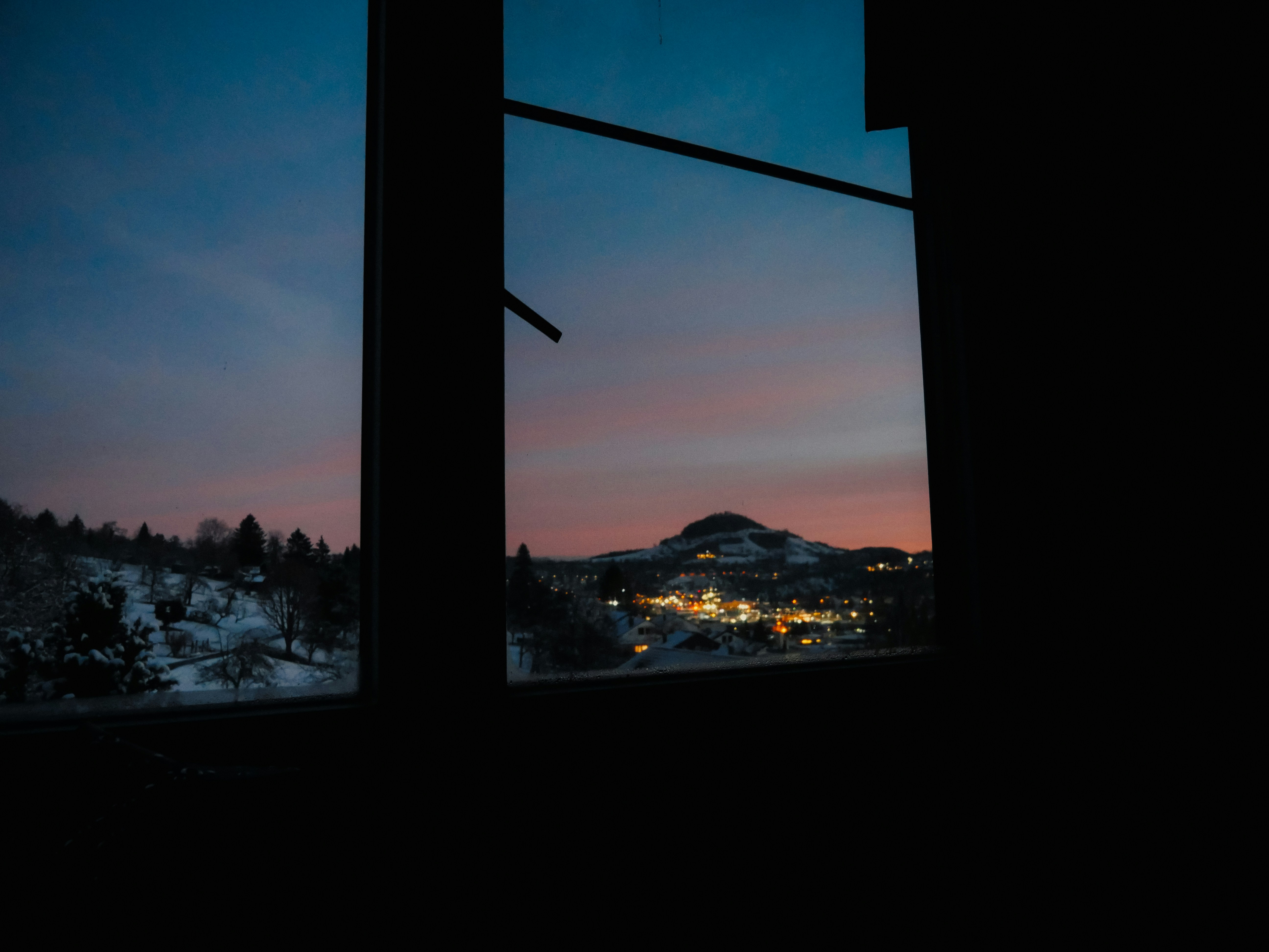 Put the Phone Down: How a Few Nights in a Simple Mountain Motel Might Be the Reset You Didn't Know You Needed