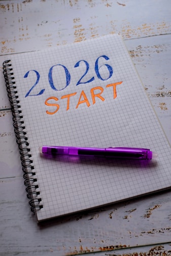 Notebook with 2026 start written on it