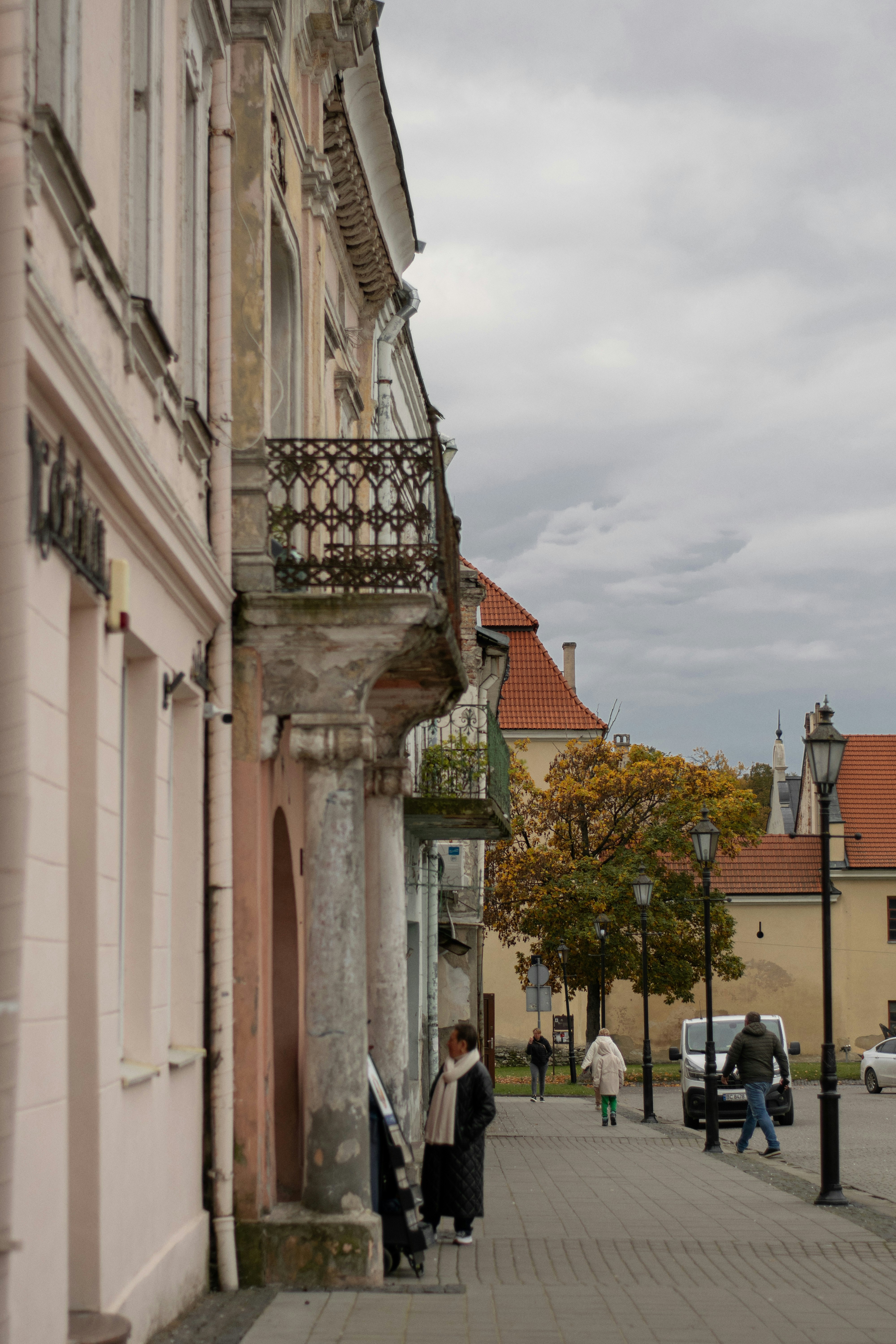 Photo by karynaviktori