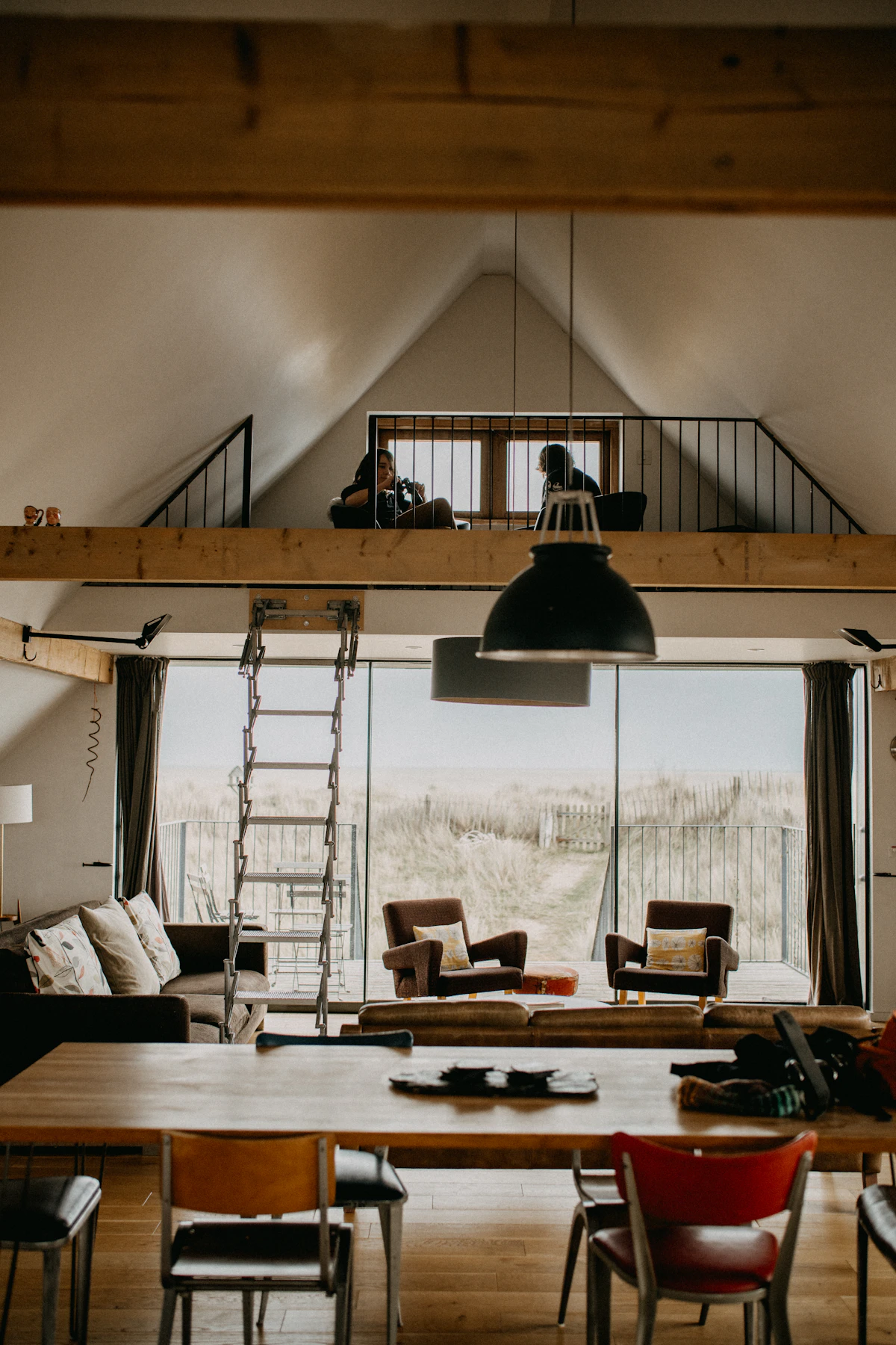 Licht interieur Lichte loftwoning Raam met daglicht woonkamer ruimte