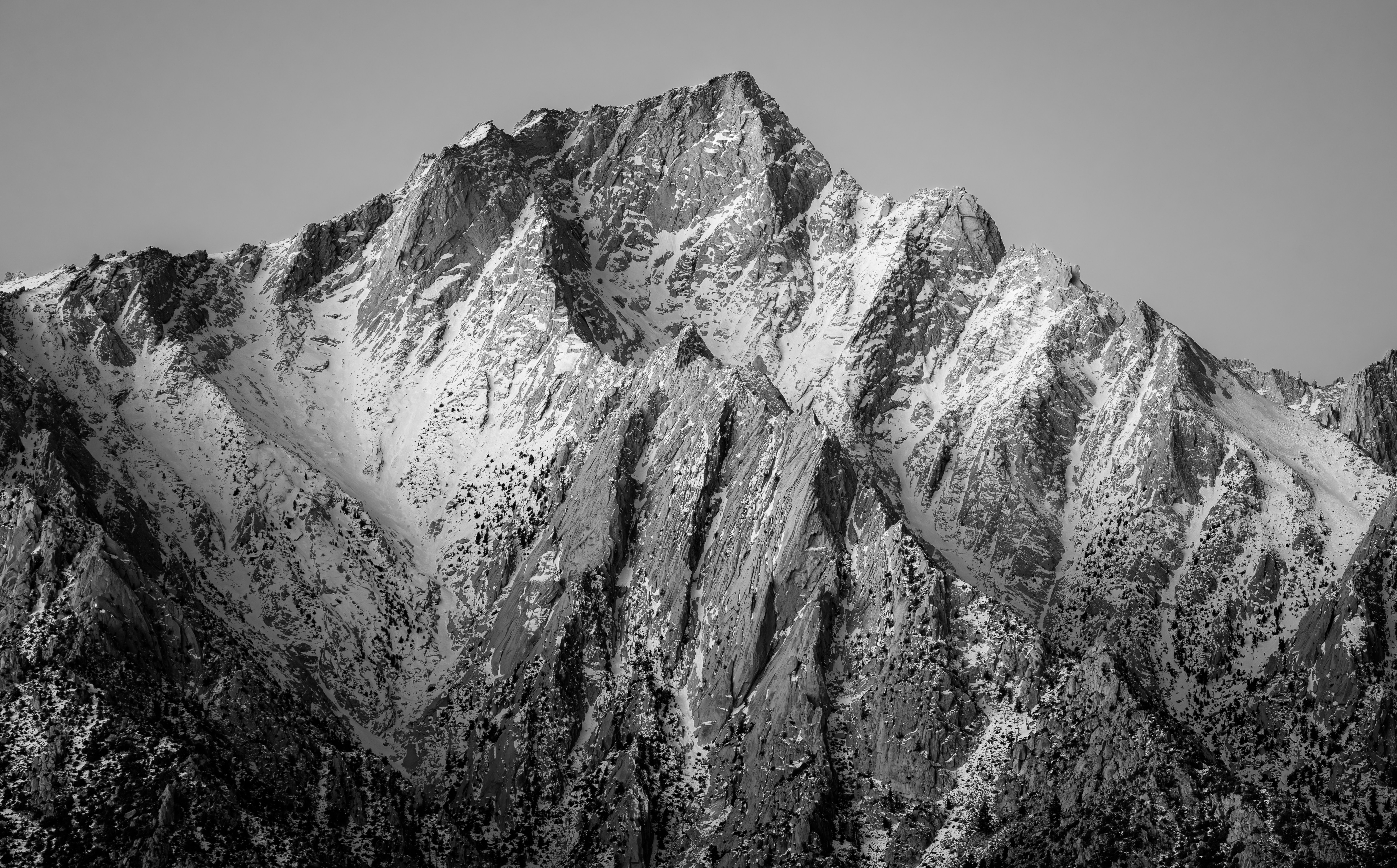 Wilderness mountain landscape, ilustrasi artikel Conquer the Wild Safely: Essential Gear for Remote Camping Adventures 7