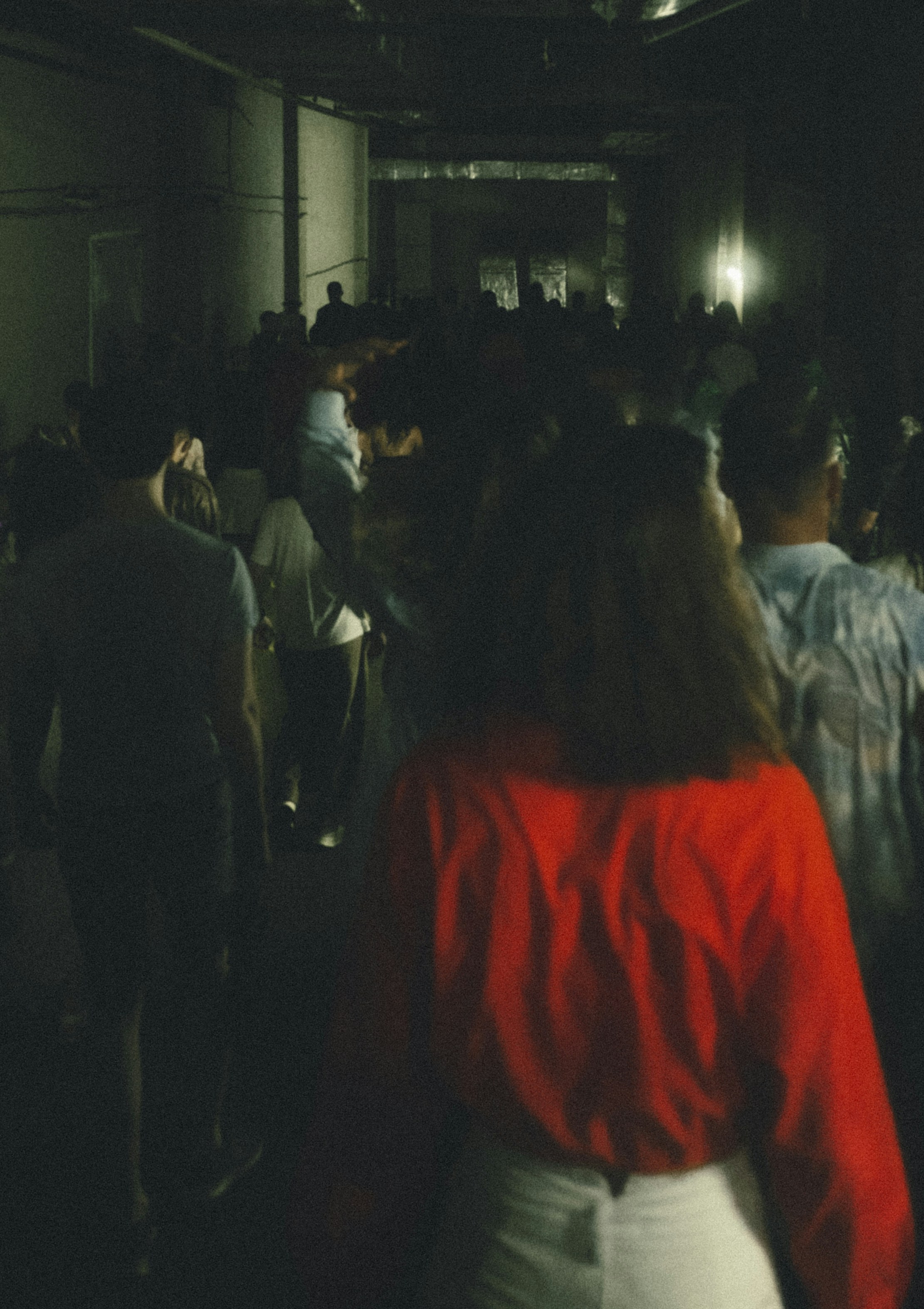 night party atmosphere, wallpaper, Wedding After-Party Ideas: 10 Ways to Keep the Night Going 6