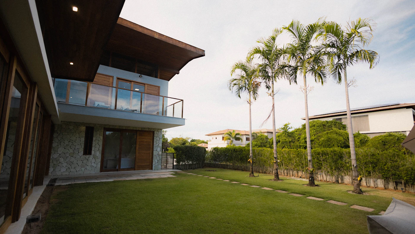 Contemporary home, illustrative image