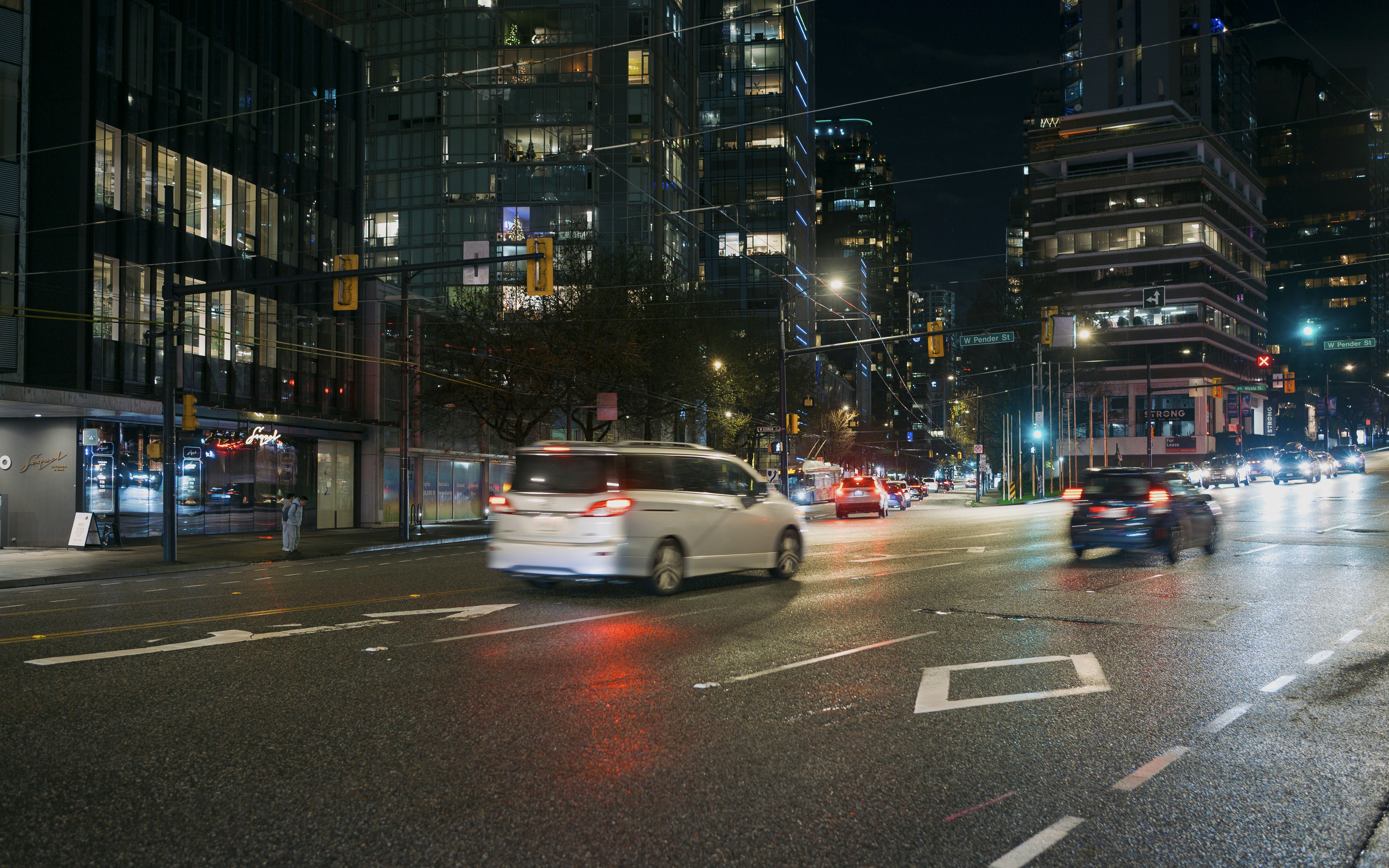 Photo by albertstoynov