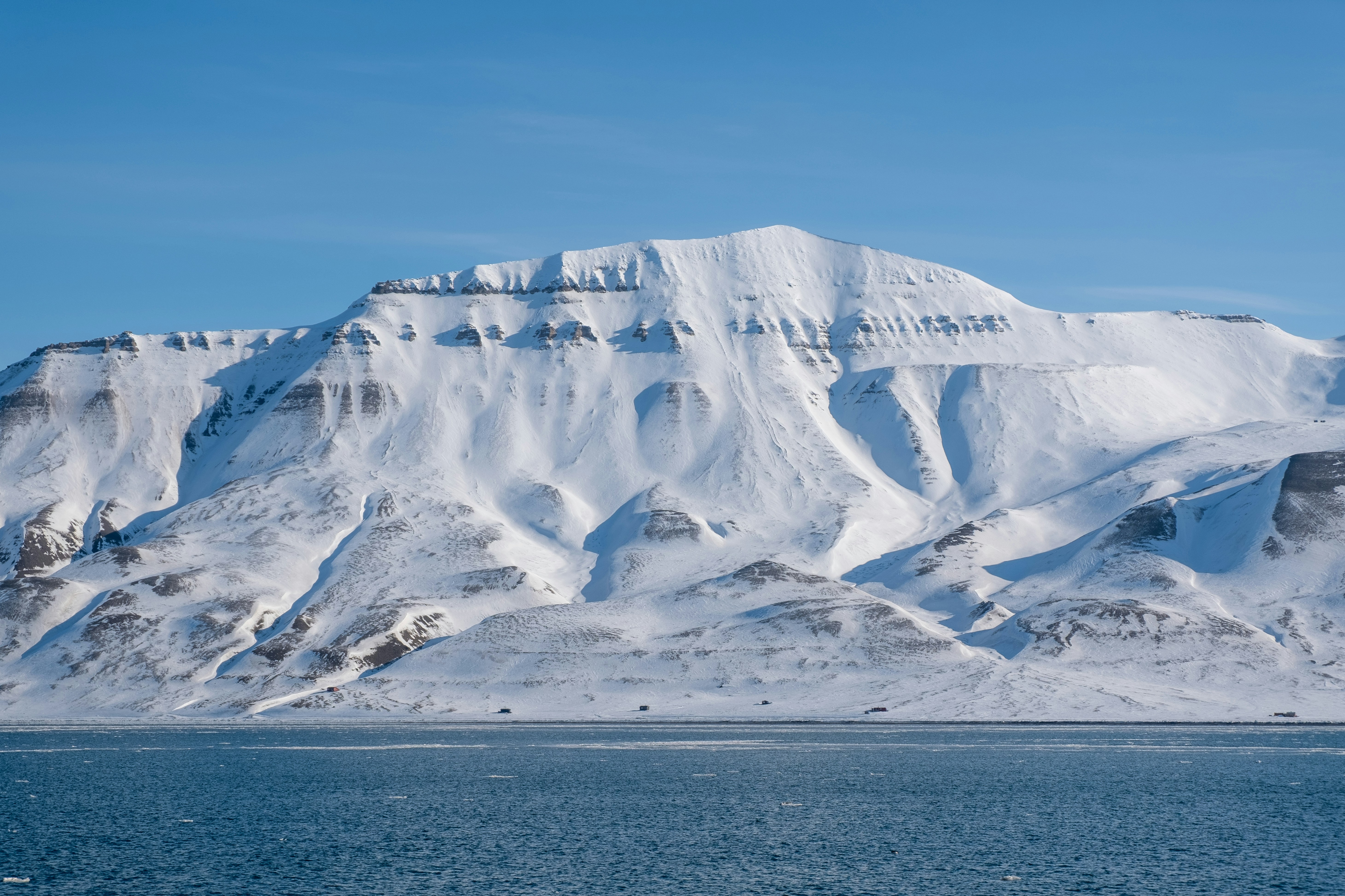 arctic winter landscape, wallpaper, Arctic Camping Layers: Essential Clothing Guide 5