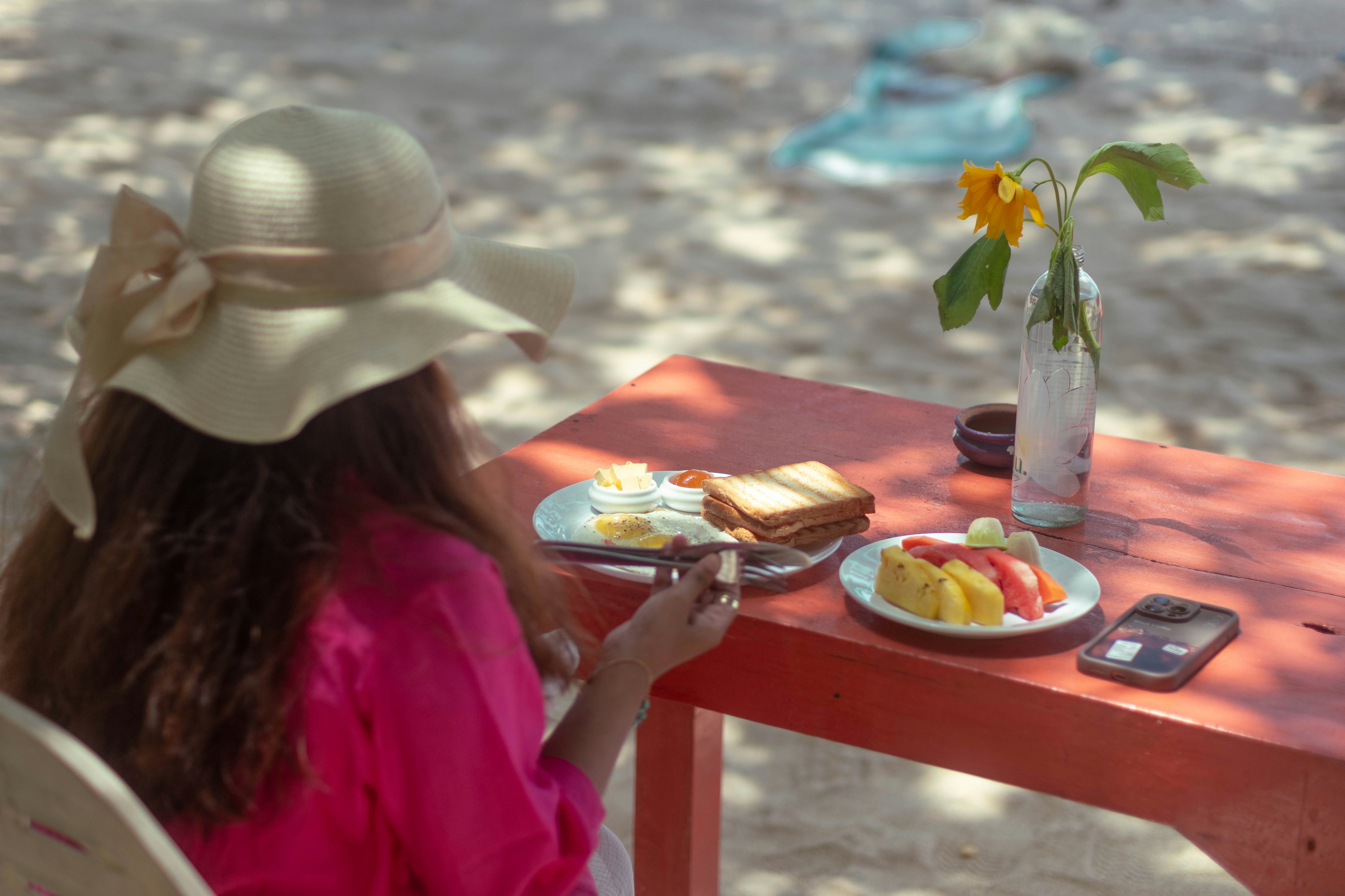 What Happens When You Actually Sit Down for Breakfast — And Why It Changes Everything