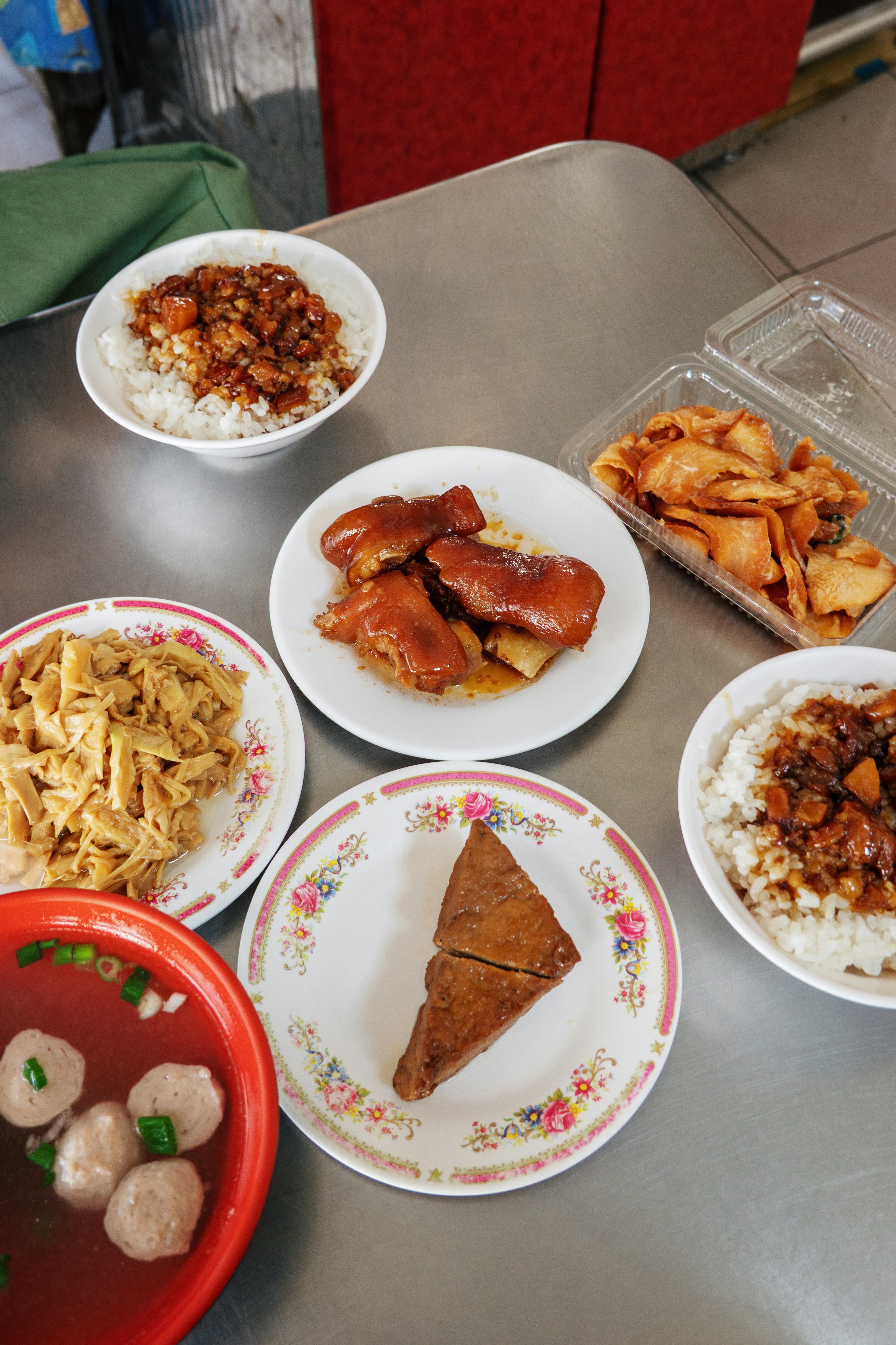Breakfasts and Kopitiams