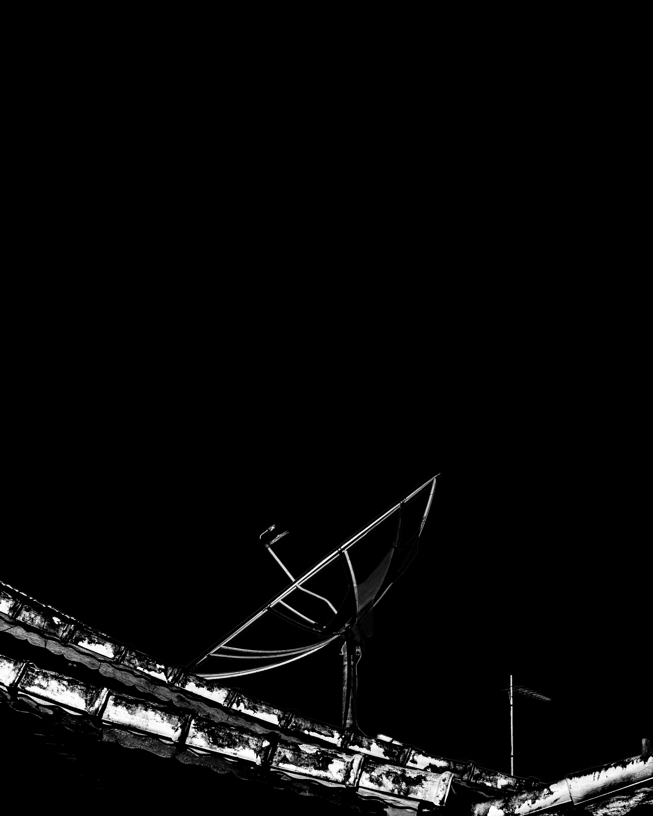 Untrusted Satcom: Imminent Dangers for Indian Tele-Education