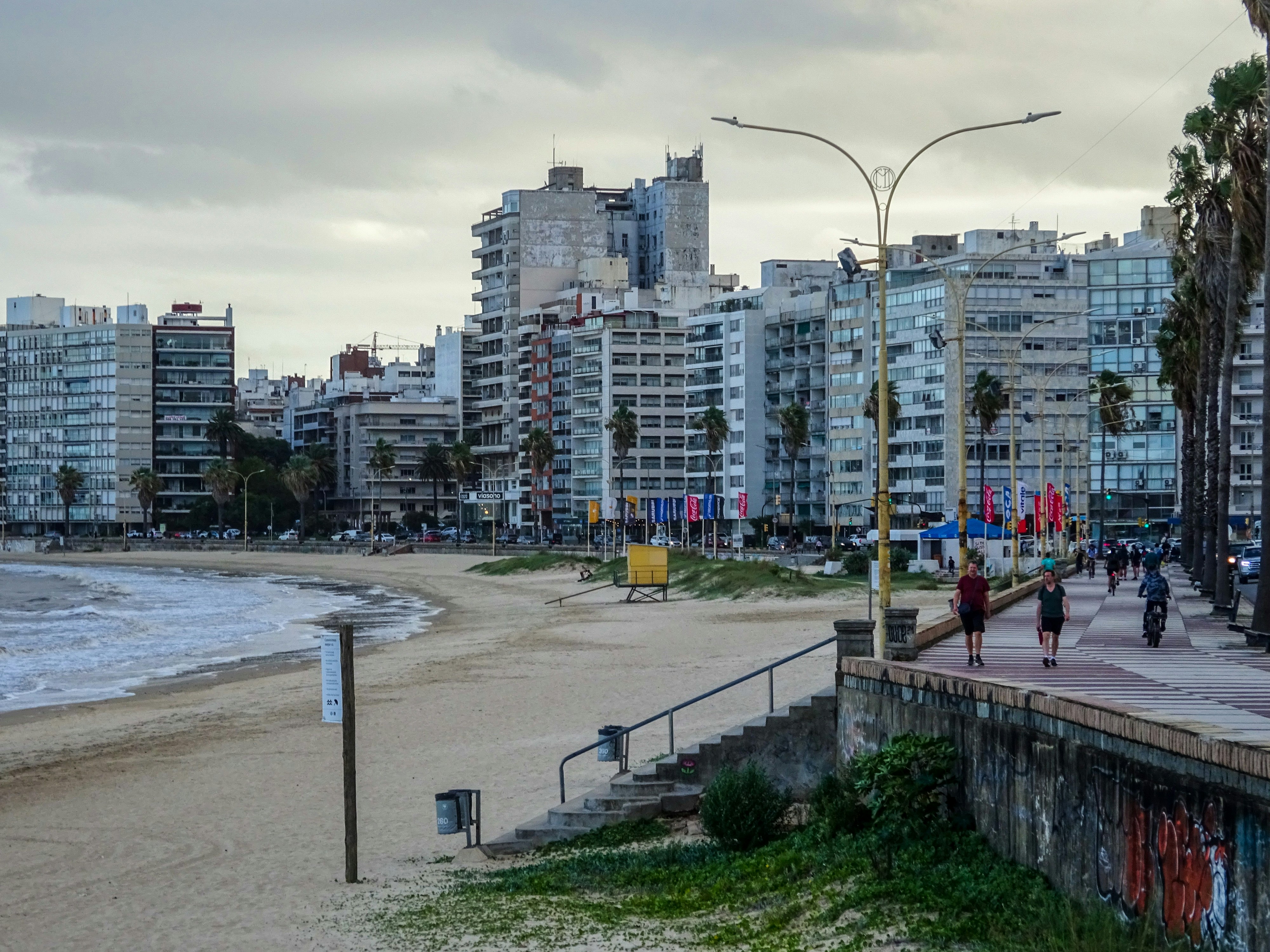 Stay online in the Uruguay with a prepaid eSIM from eSIMlii. Instant activation, no roaming charges, and reliable coverage.