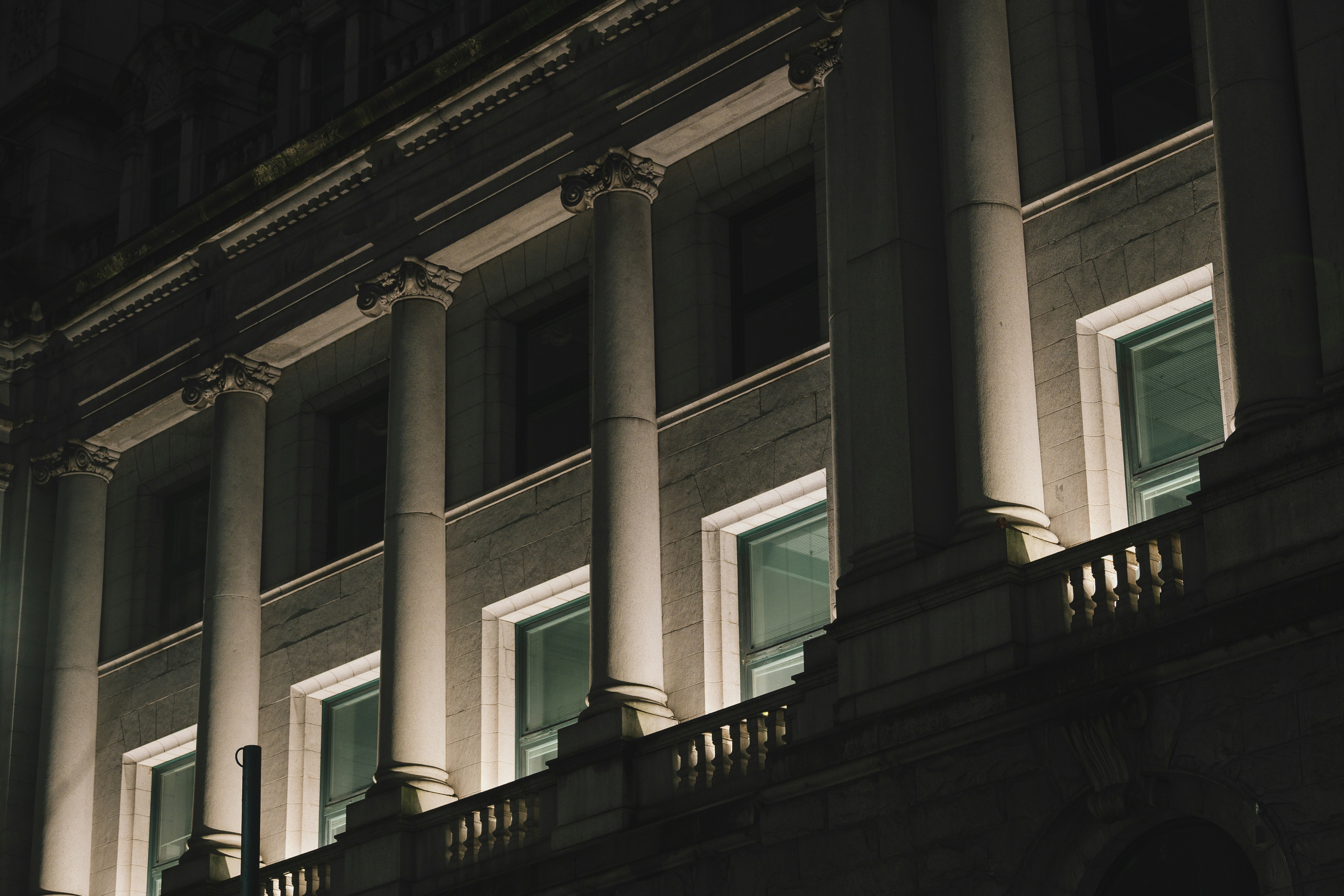 Photo by albertstoynov