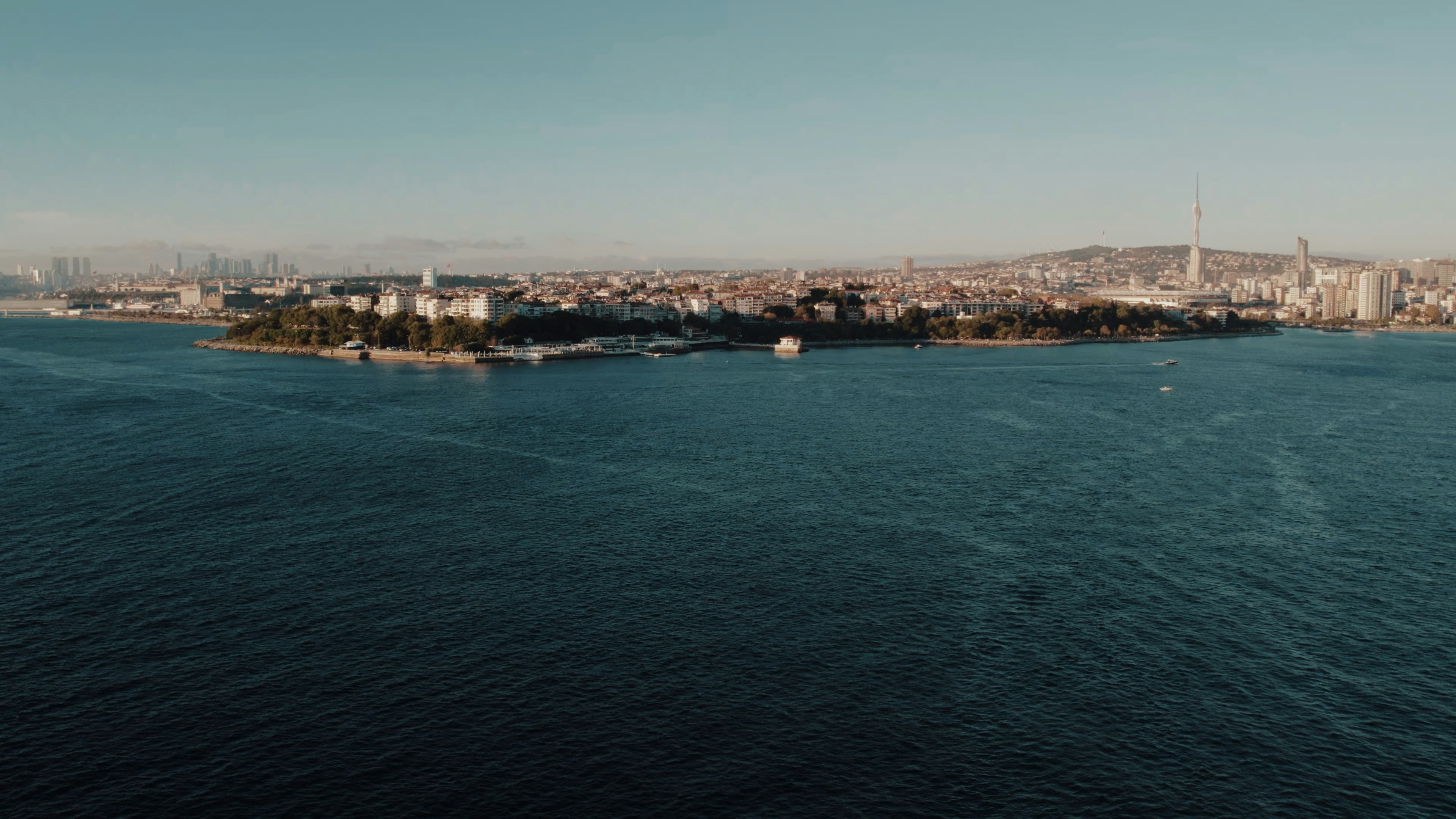 Photo by juliengoettelmann