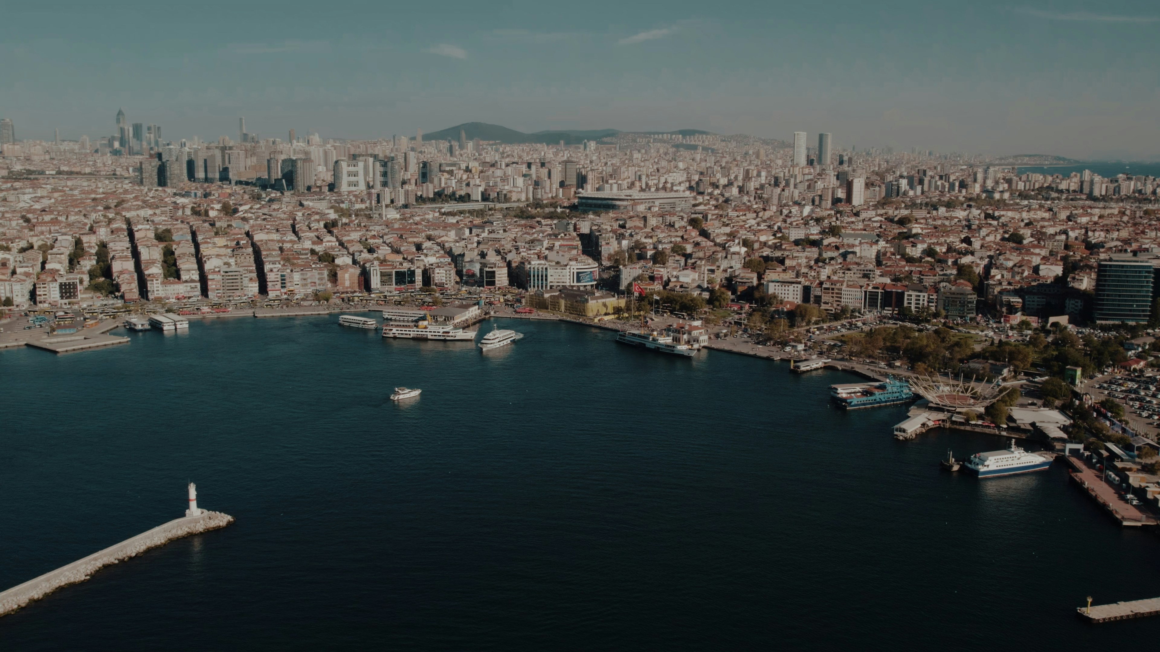 Photo by juliengoettelmann