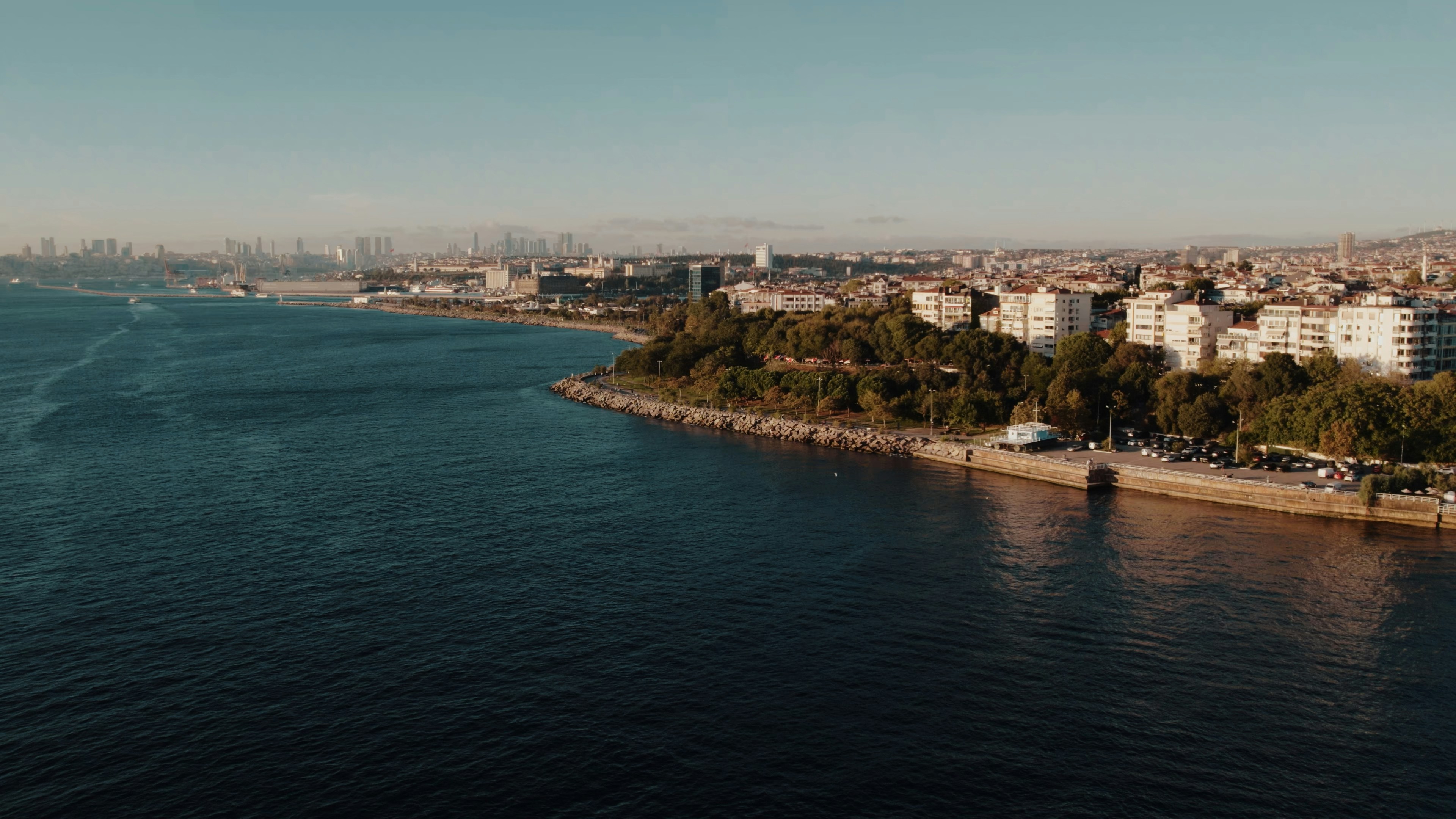 Photo by juliengoettelmann