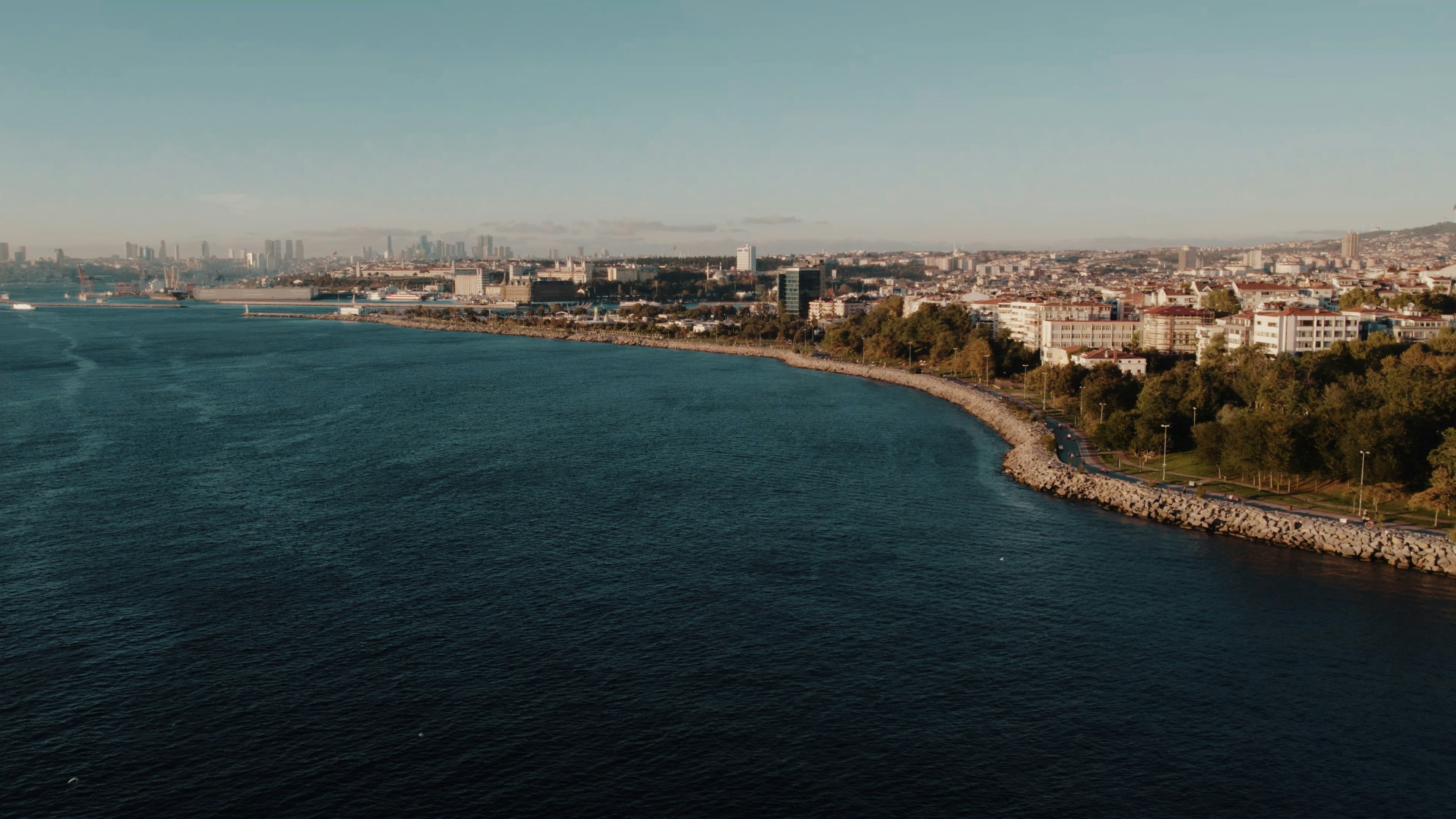 Photo by juliengoettelmann