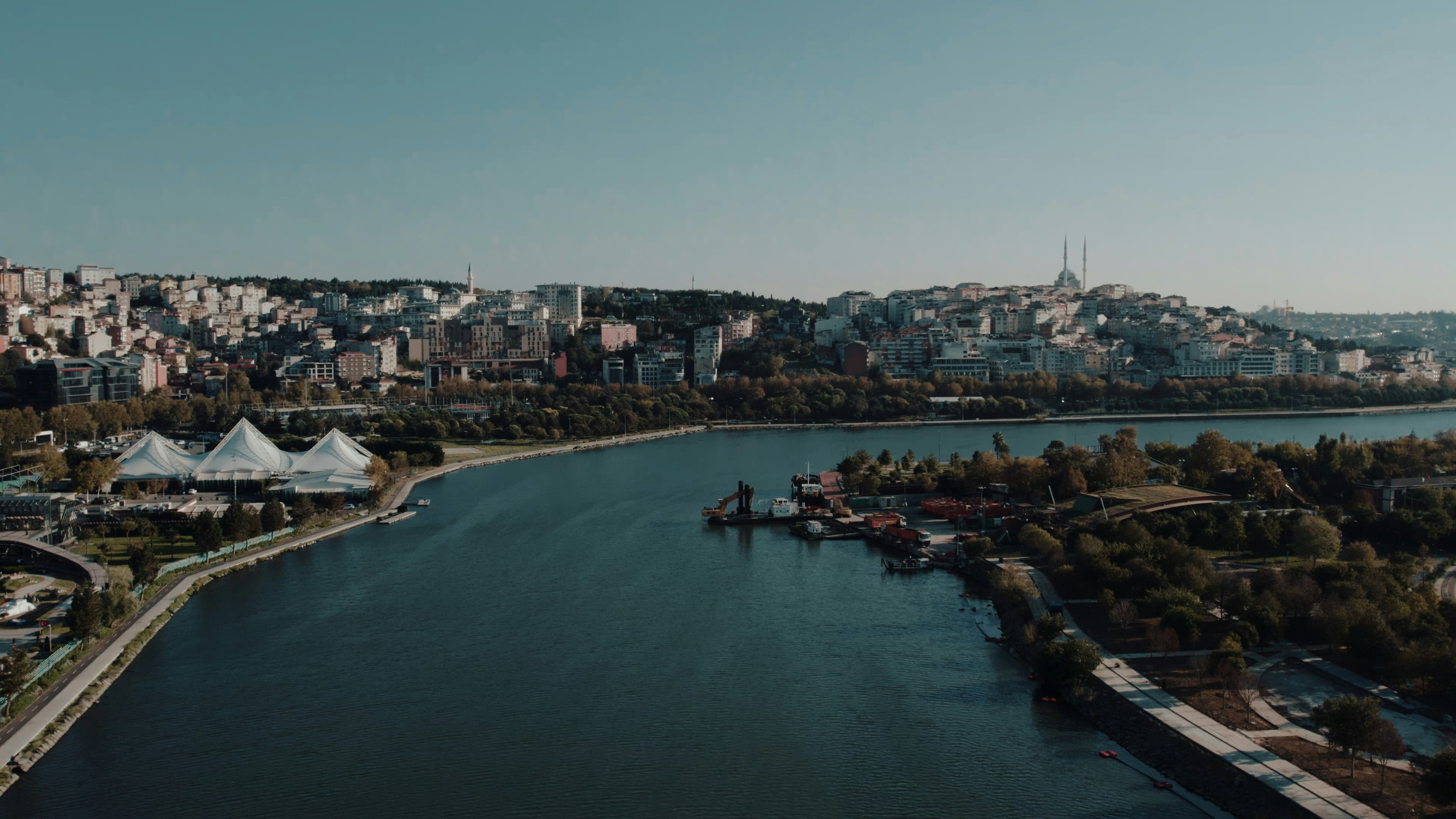 Photo by juliengoettelmann