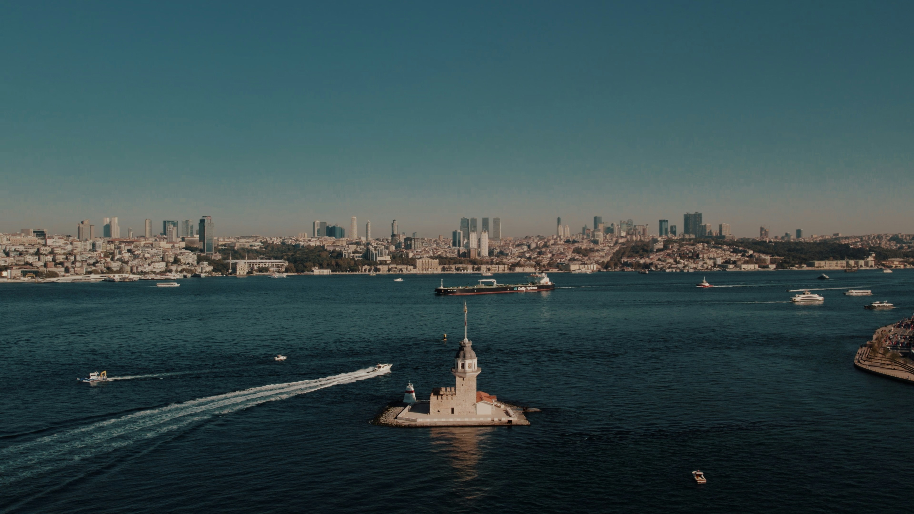 Photo by juliengoettelmann