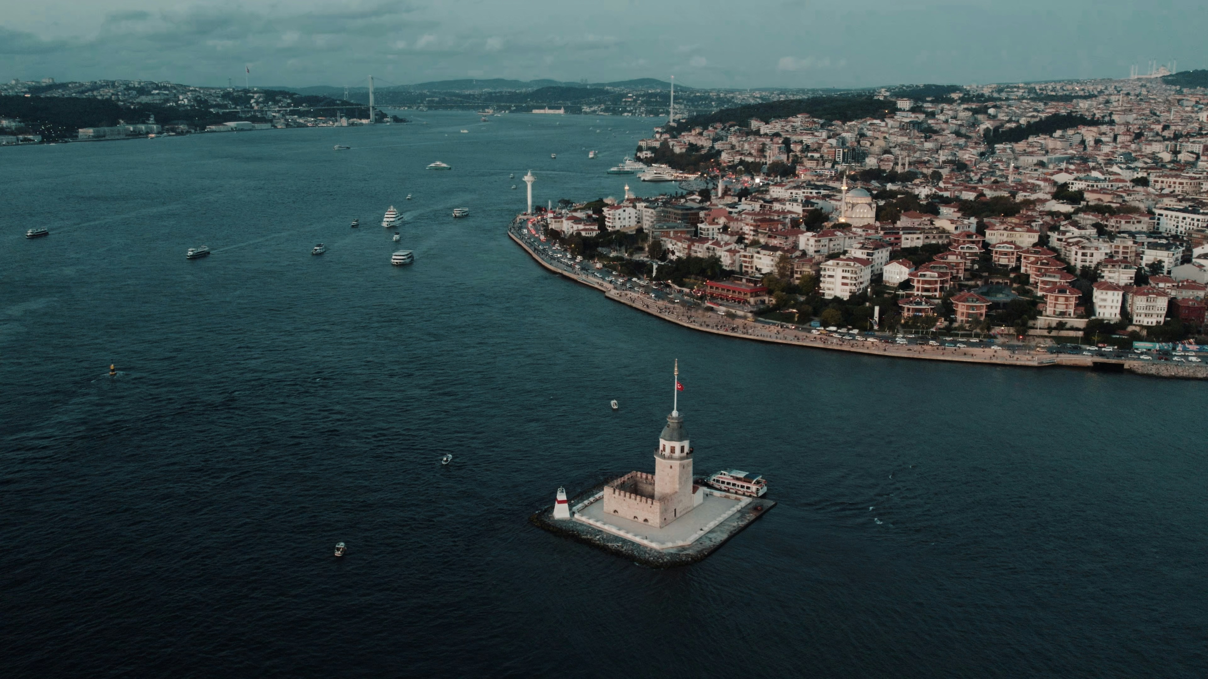 Photo by juliengoettelmann