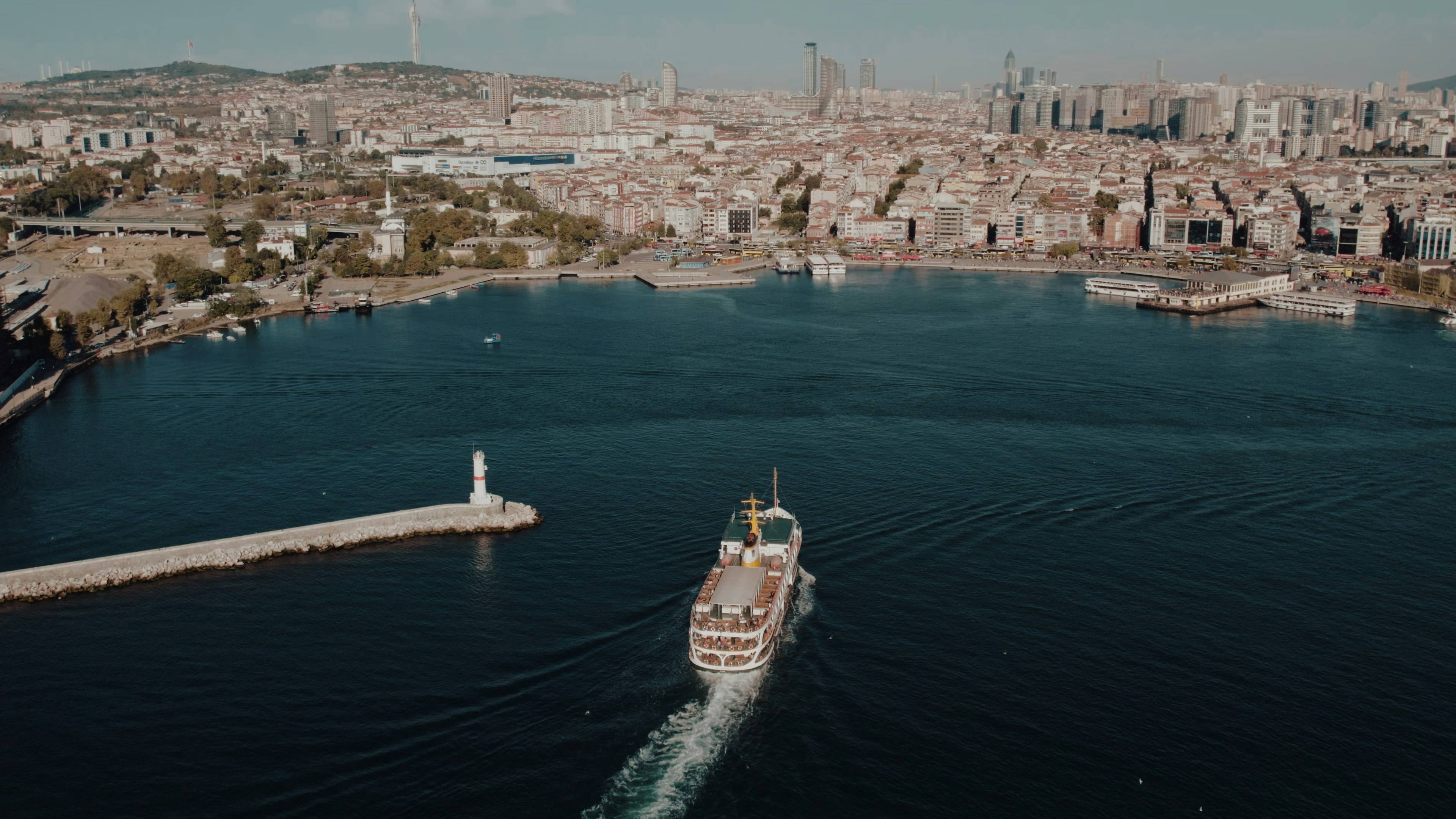 Photo by juliengoettelmann