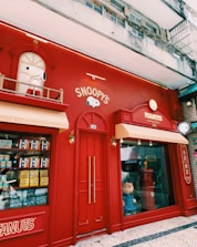 Red snoopy's store facade with window displays