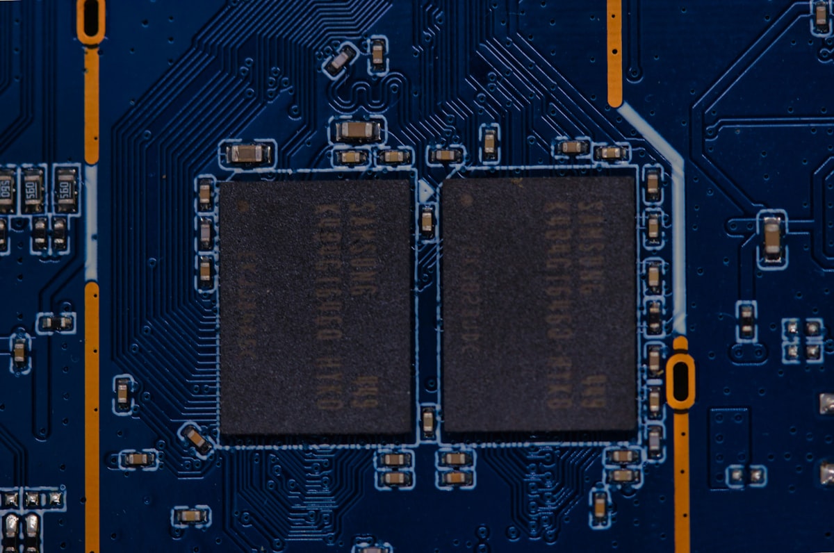 半導体製造のCO2排出量が2030年までに3割増——AI需要が突きつける環境コスト