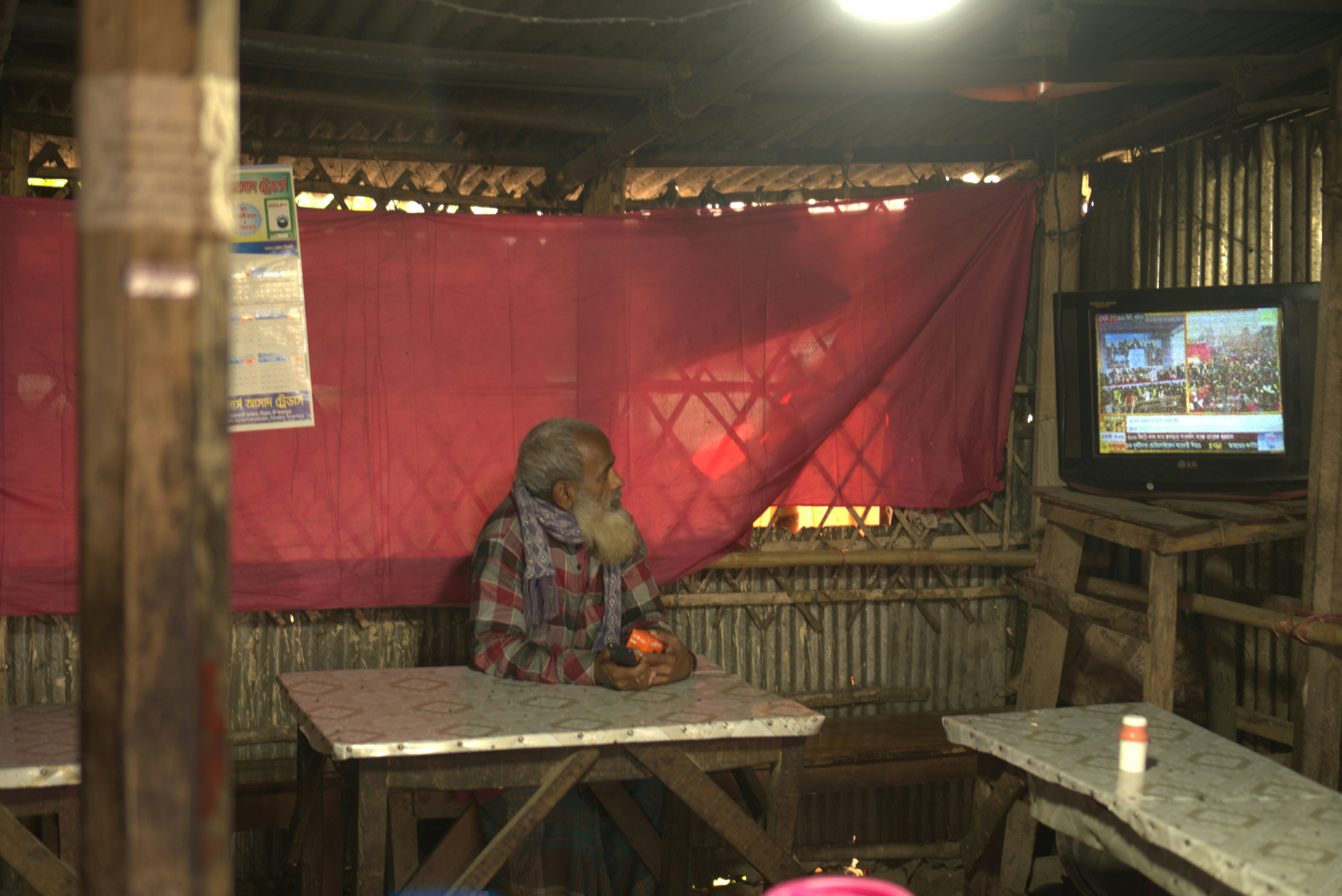 Local Newsrooms, AI at Home and New Monetization Avenues — Strategies for 2026