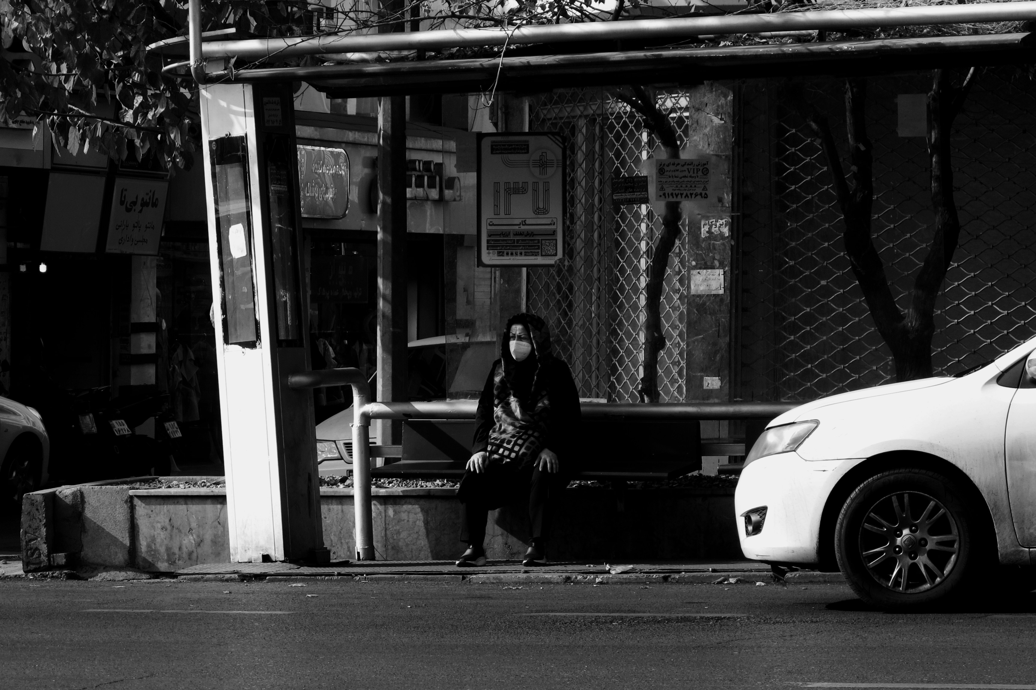 Photo by hadikhazraee