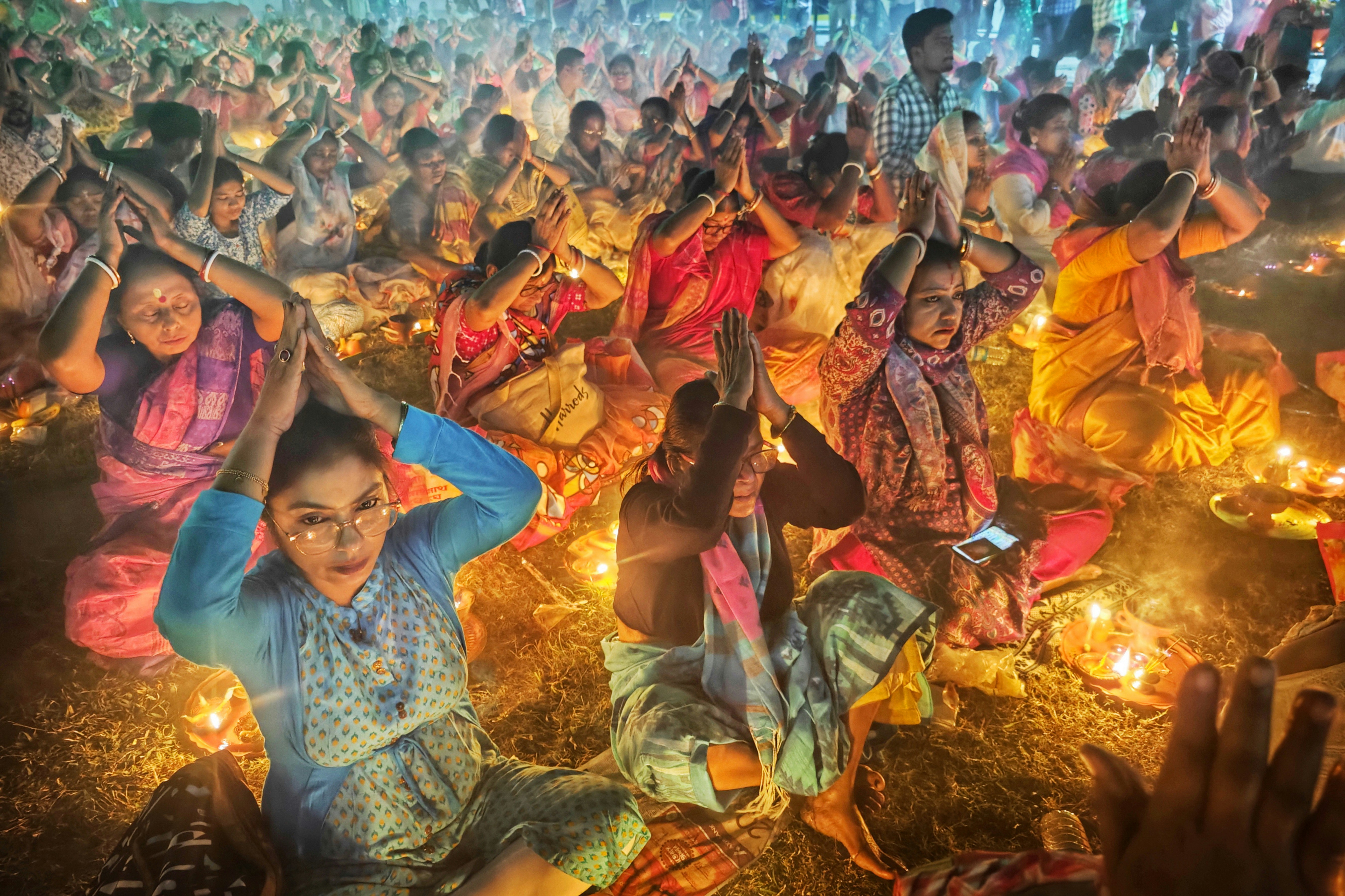 Local Newsroom Playbook 2026: Micro‑Events, Mobile Capture, and Edge‑First SEO